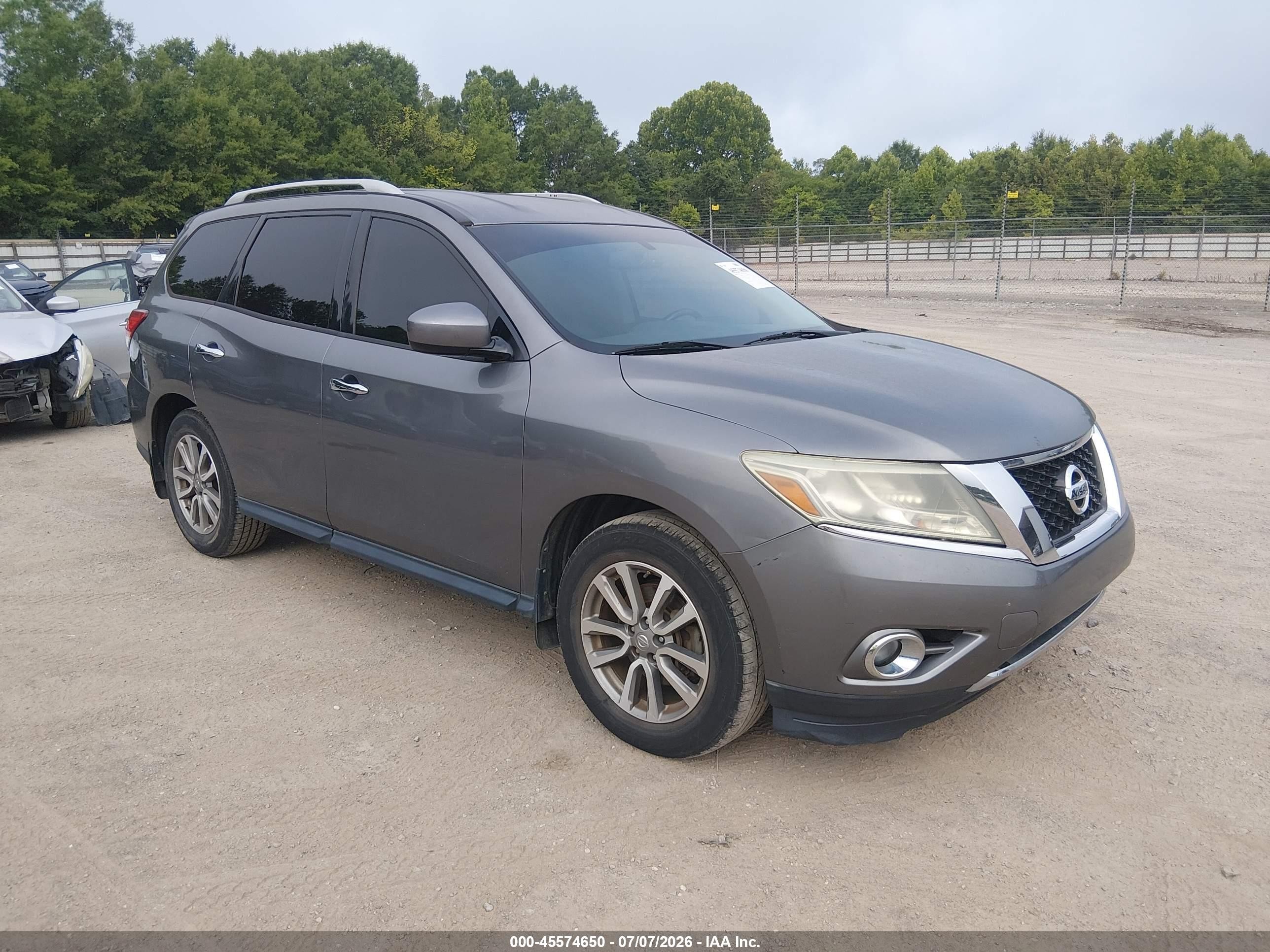 2015 Nissan Pathfinder Sv Silver vin: 5N1AR2MNXFC653112