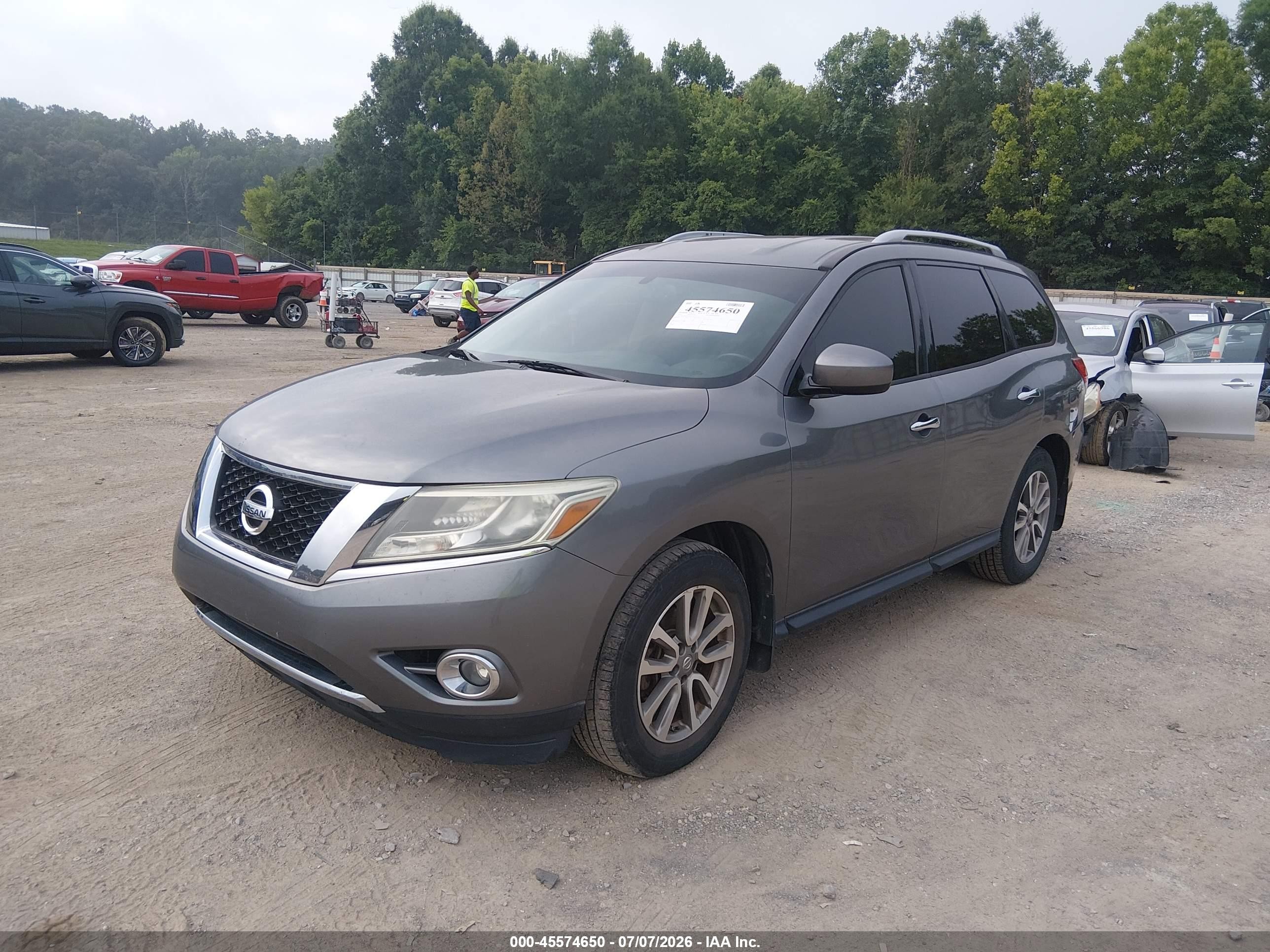 2015 Nissan Pathfinder Sv Silver vin: 5N1AR2MNXFC653112