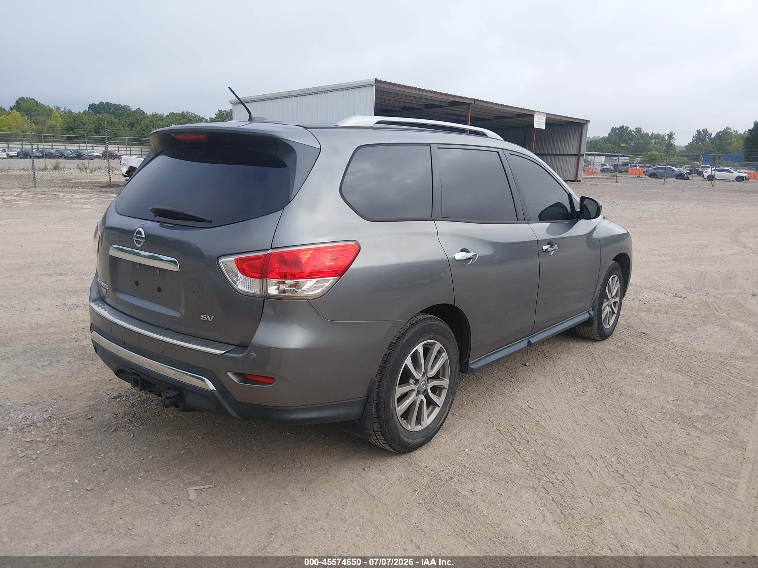 2015 Nissan Pathfinder Sv Silver vin: 5N1AR2MNXFC653112