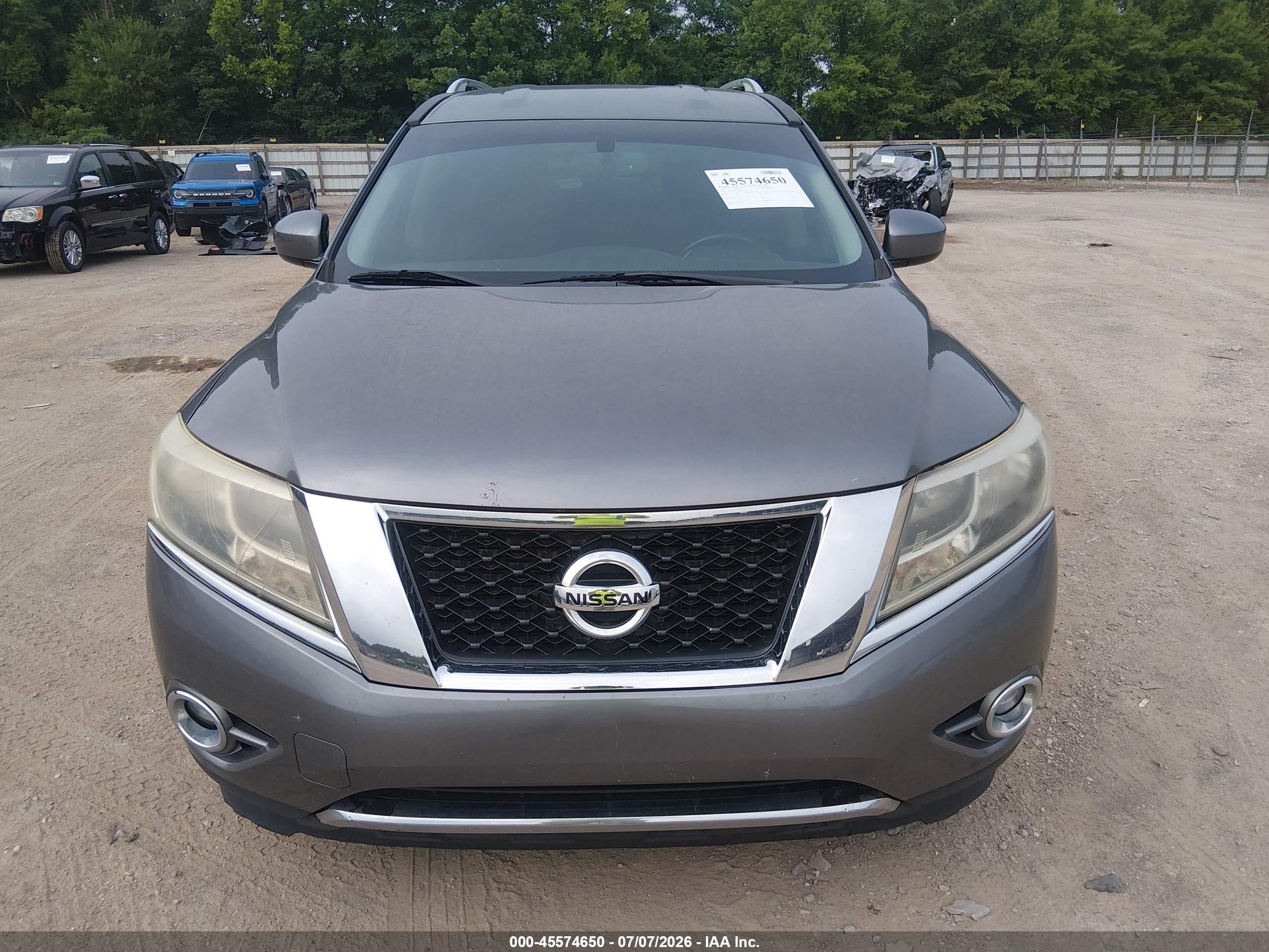 2015 Nissan Pathfinder Sv Silver vin: 5N1AR2MNXFC653112