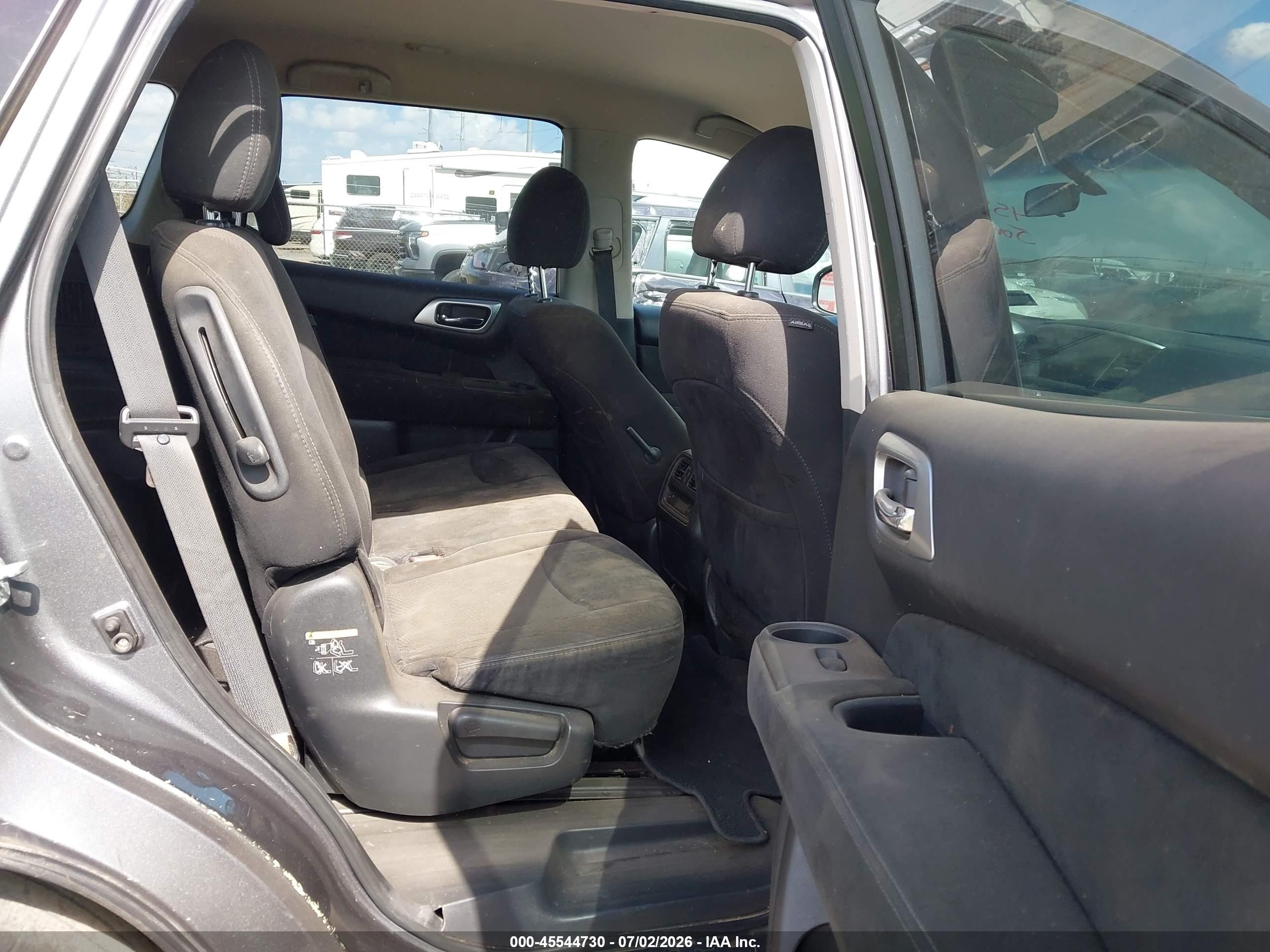 2015 Nissan Pathfinder S Gray vin: 5N1AR2MNXFC660884