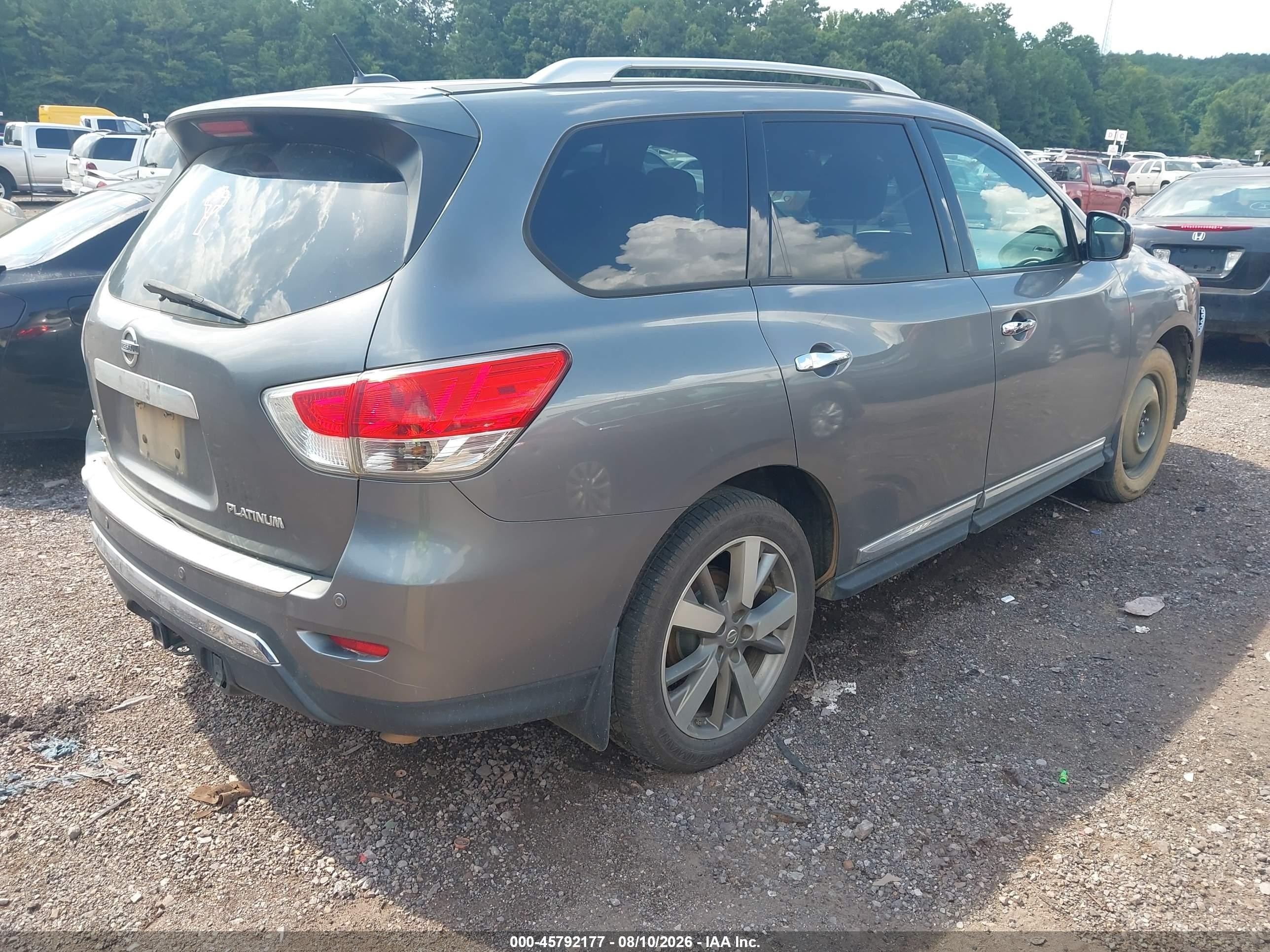 2015 Nissan Pathfinder Platinum Gray vin: 5N1AR2MNXFC670489