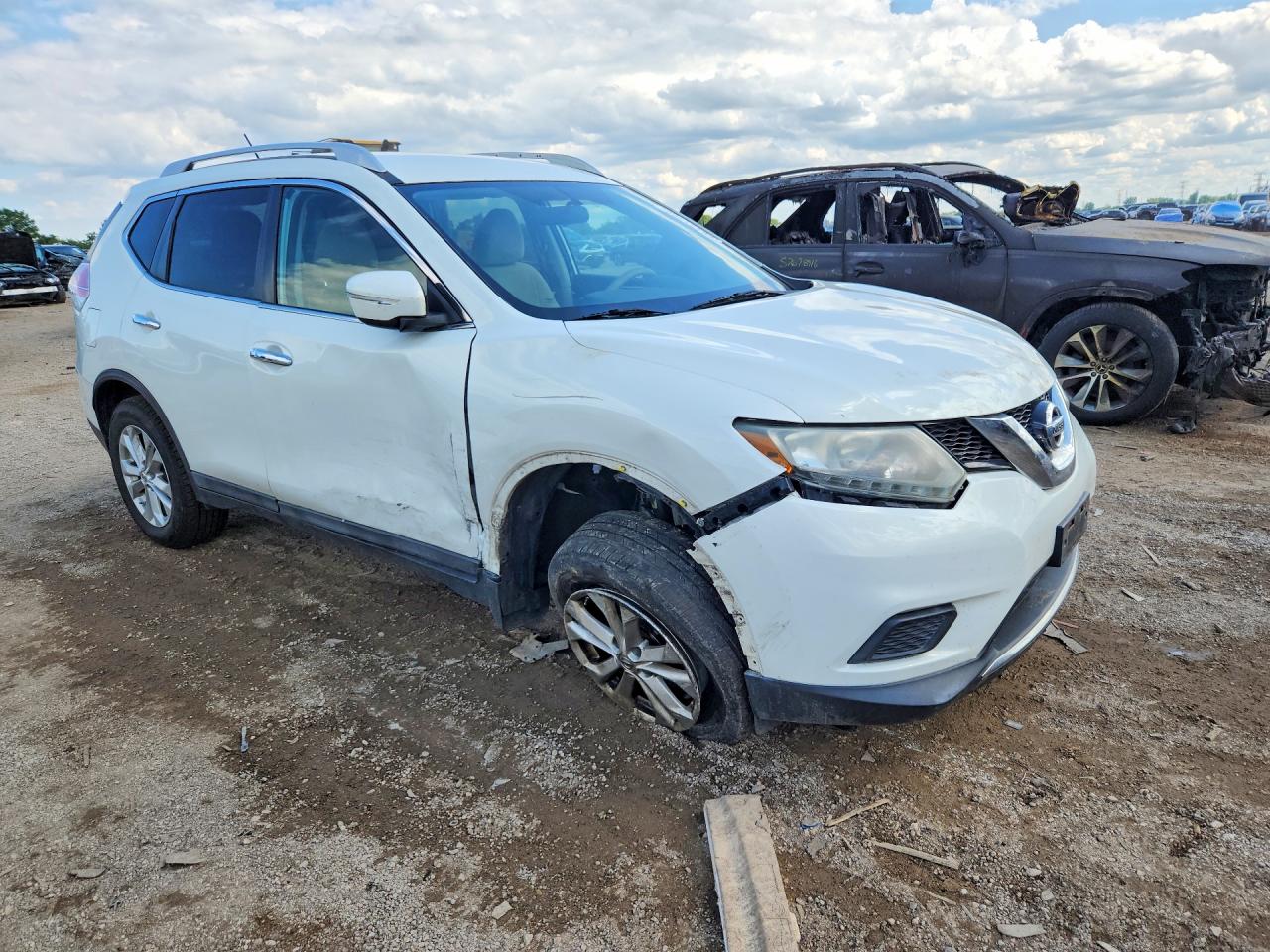 2014 Nissan Rogue Sv White vin: 5N1AT2MK0EC861084