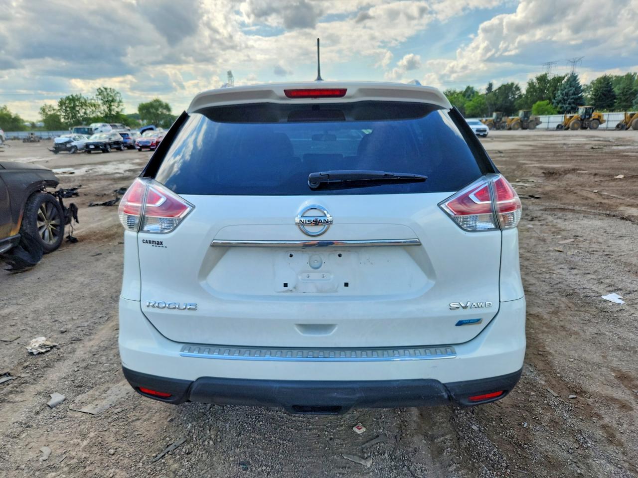 2014 Nissan Rogue Sv White vin: 5N1AT2MK0EC861084
