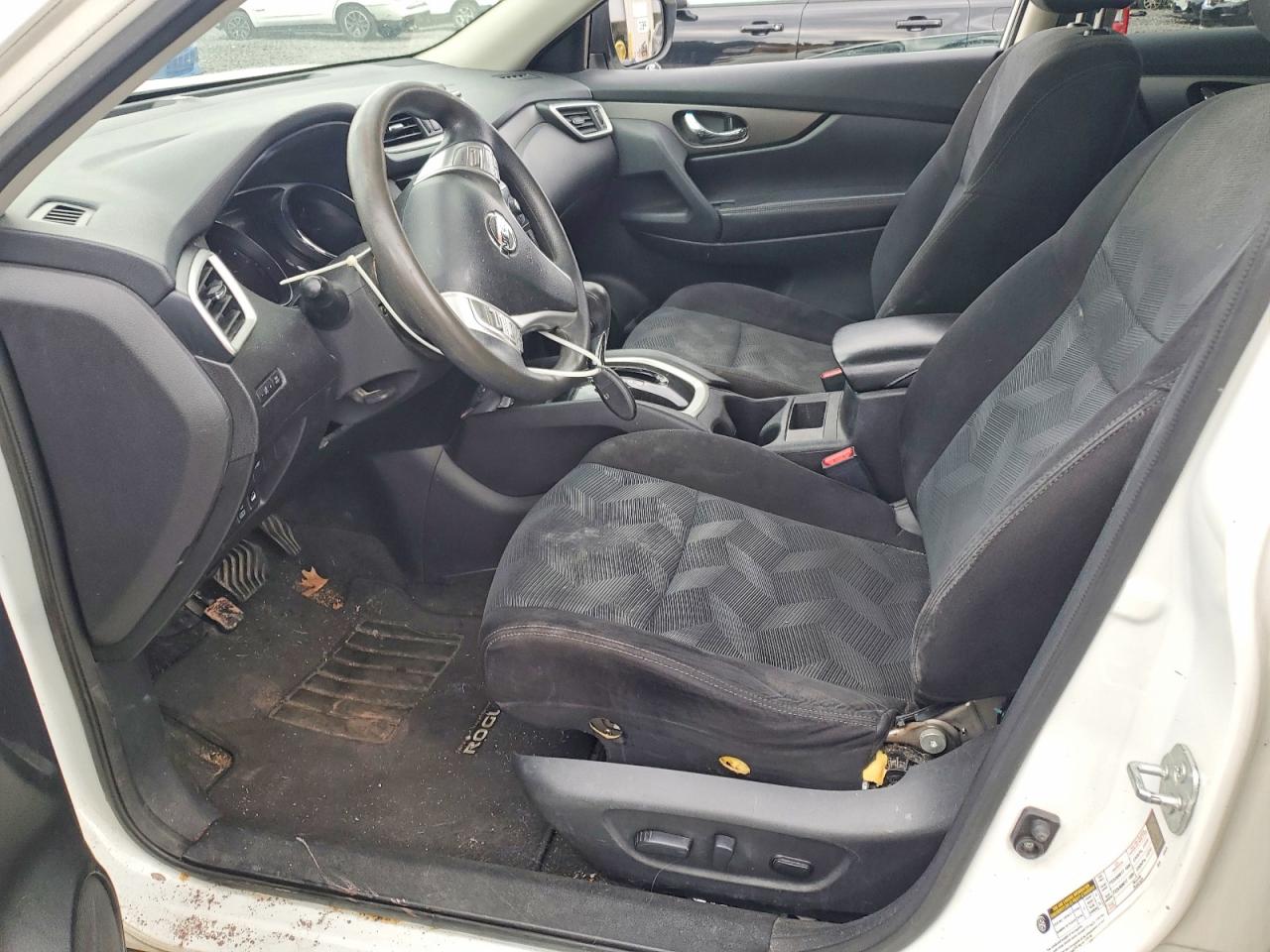 2015 Nissan Rogue Sv White vin: 5N1AT2MK0FC765750