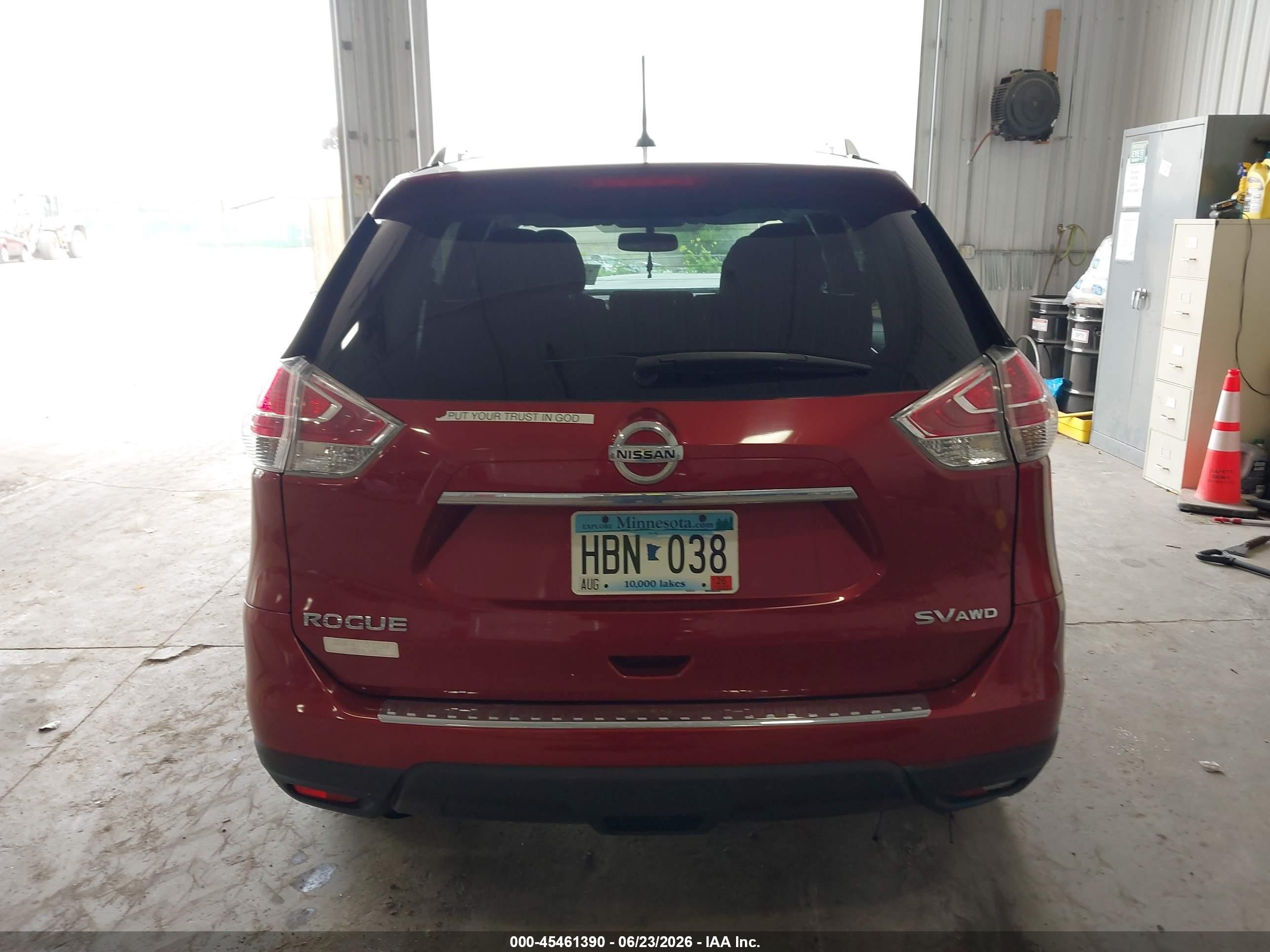 2015 Nissan Rogue Sv Red vin: 5N1AT2MK0FC814025