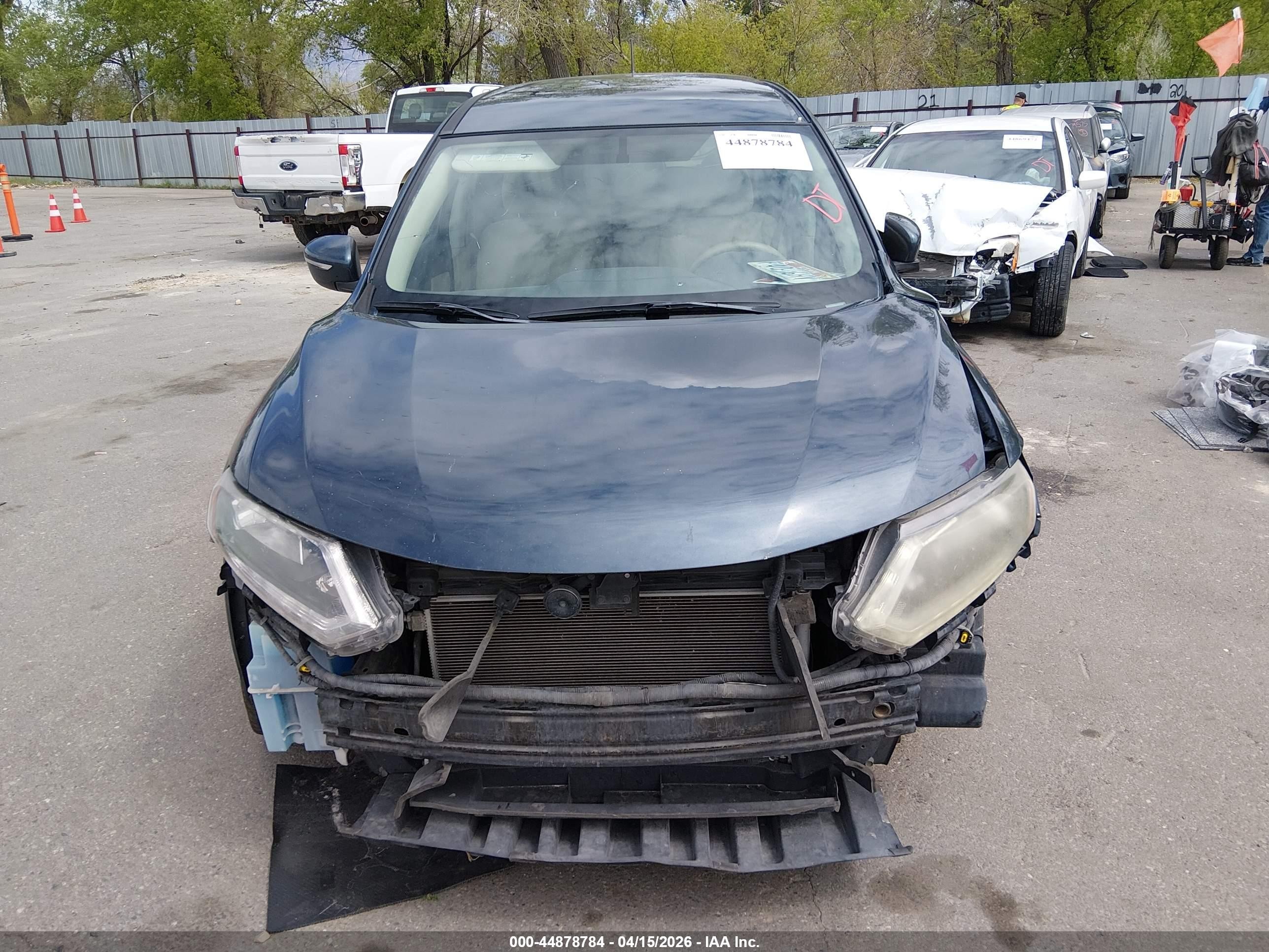 2015 Nissan Rogue S Blue vin: 5N1AT2MK0FC829186