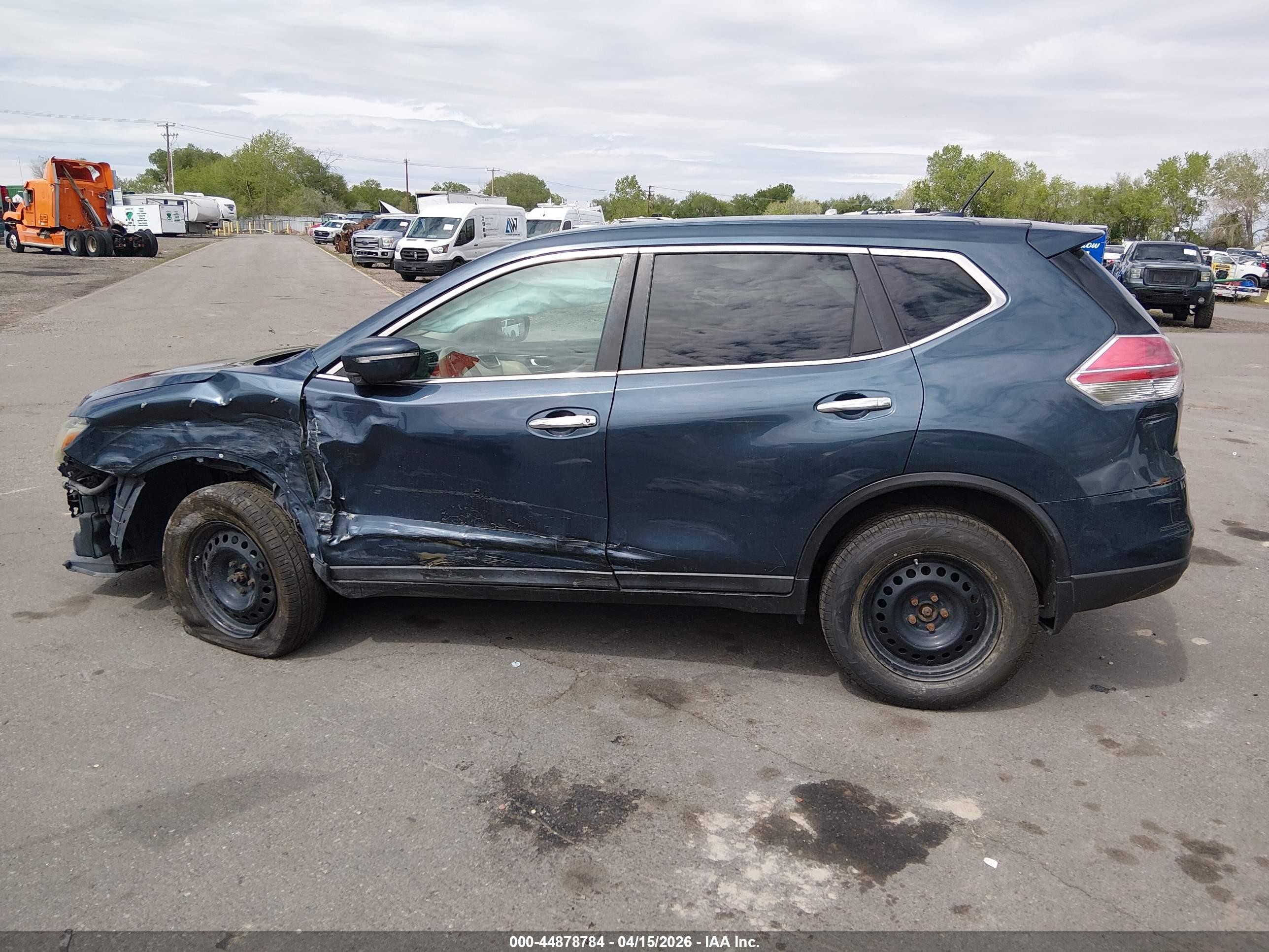 2015 Nissan Rogue S Blue vin: 5N1AT2MK0FC829186