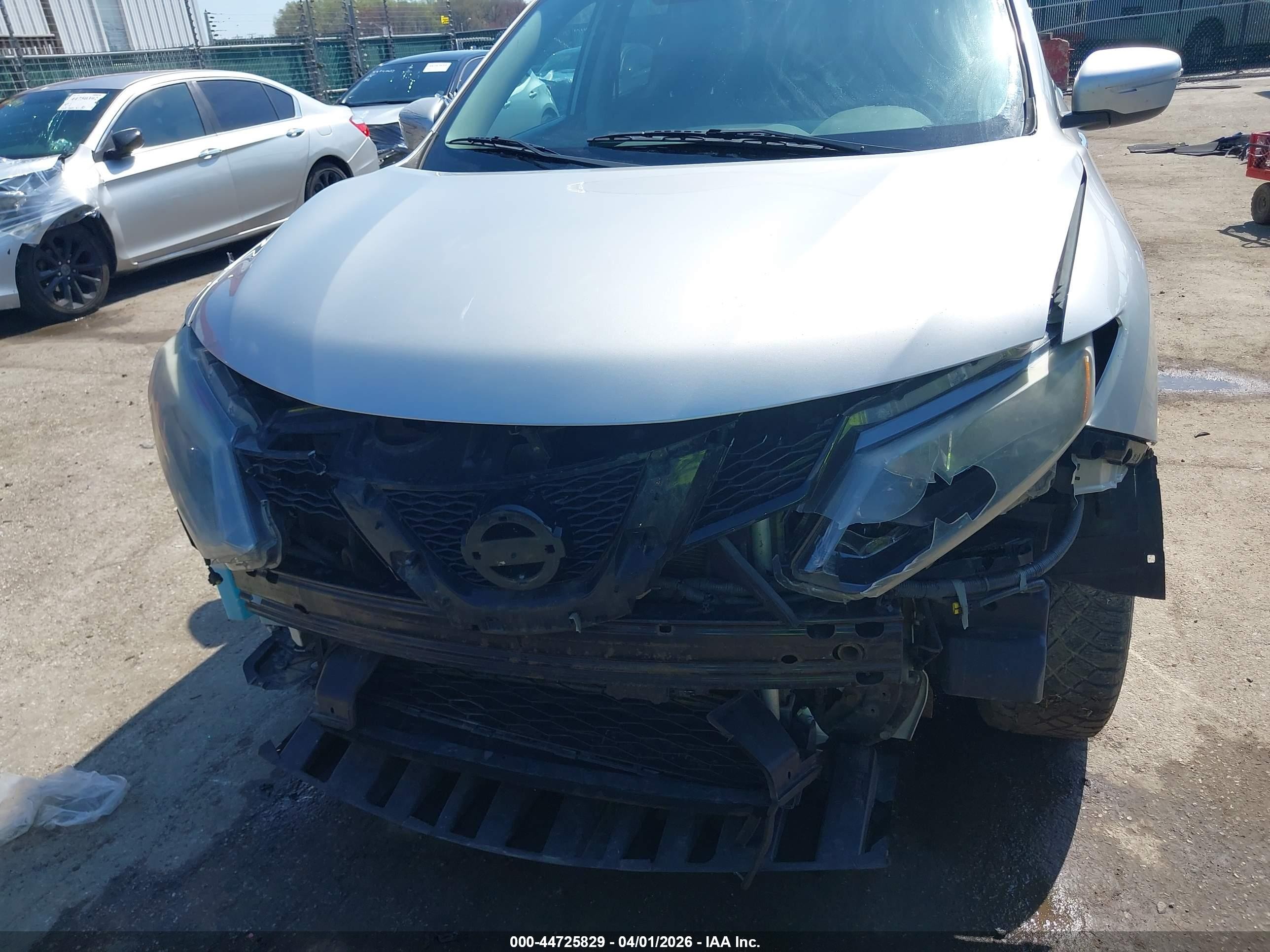 2015 Nissan Rogue S Silver vin: 5N1AT2MK1FC765420