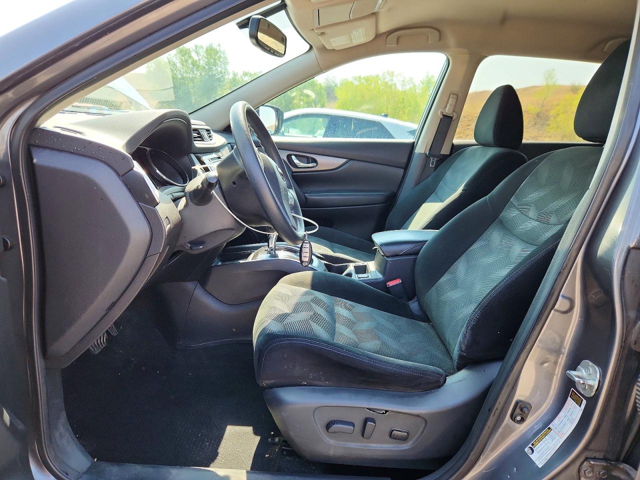 2015 Nissan Rogue Sv Серый vin: 5N1AT2MK2FC870631