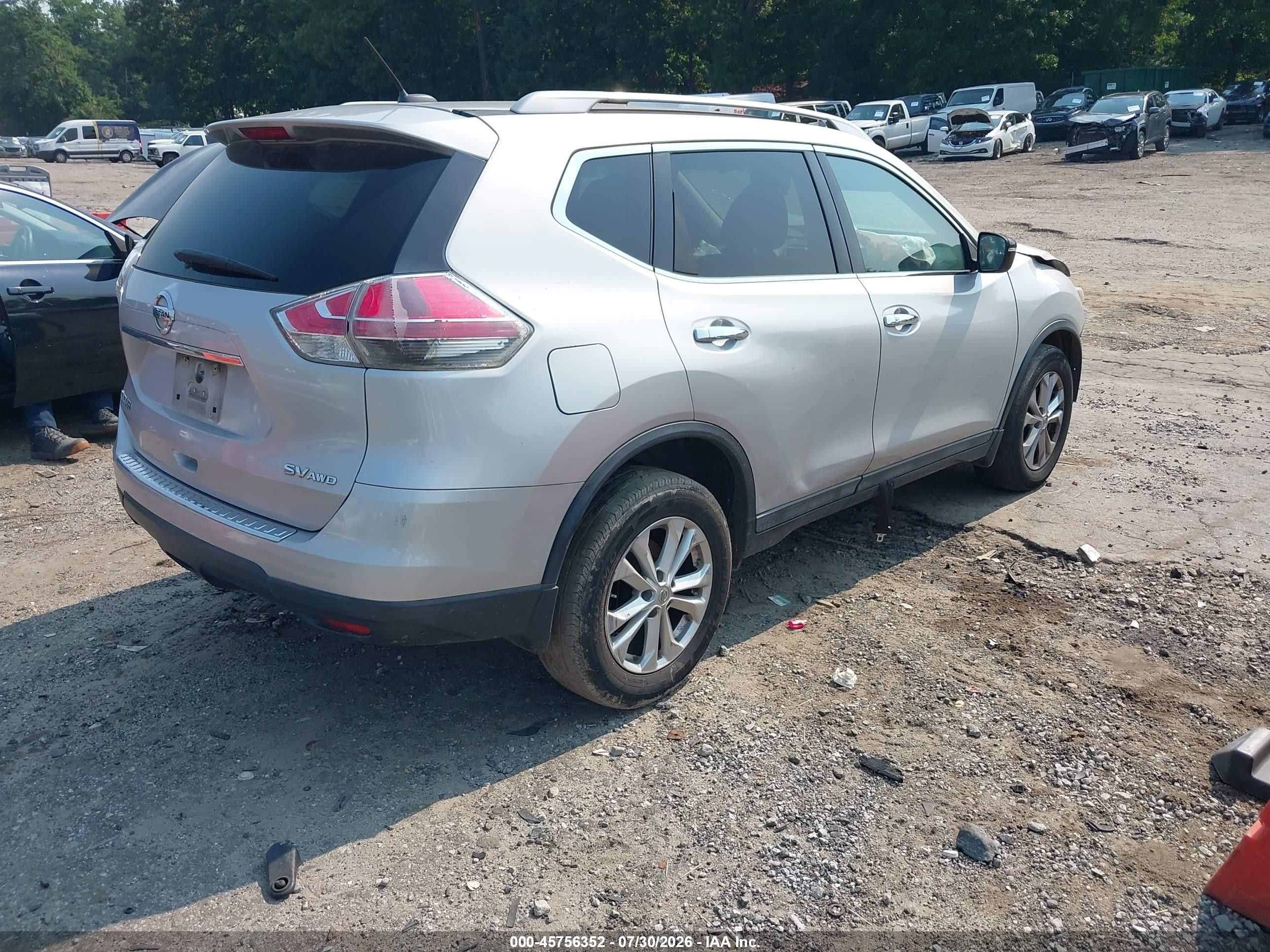 2015 Nissan Rogue Sv Silver vin: 5N1AT2MK3FC894811