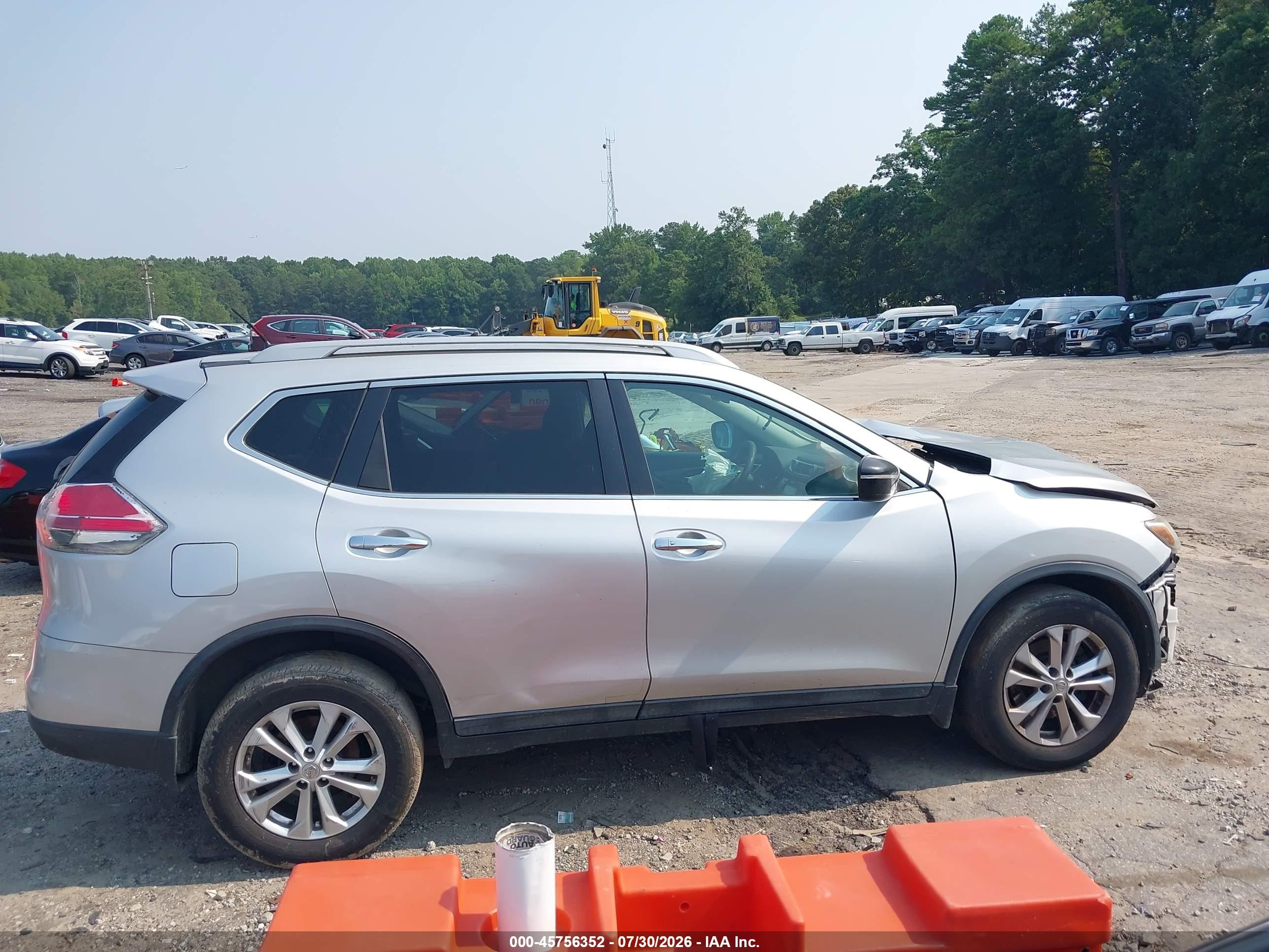 2015 Nissan Rogue Sv Silver vin: 5N1AT2MK3FC894811