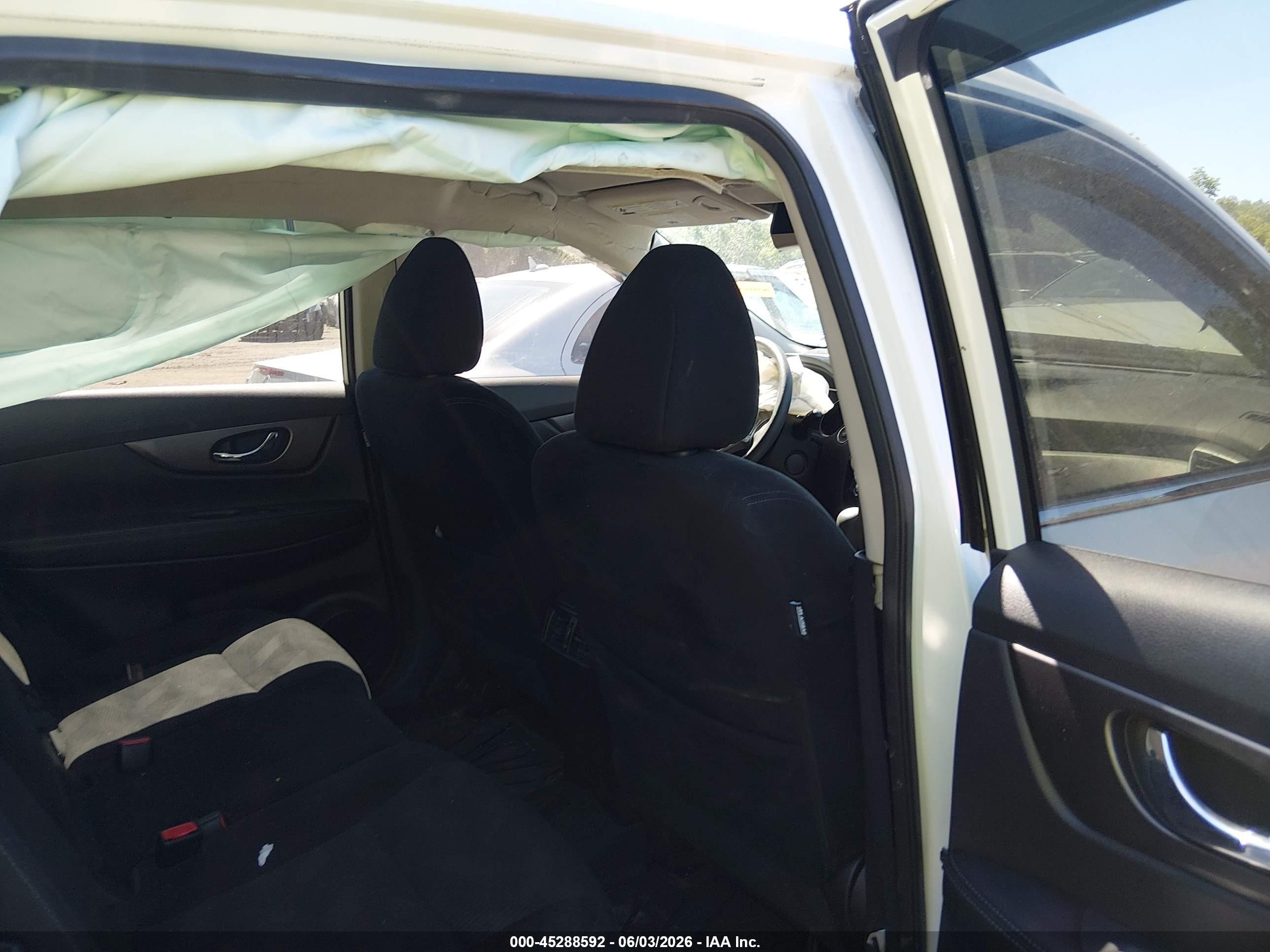 2014 Nissan Rogue Sv Белый vin: 5N1AT2MK4EC813152