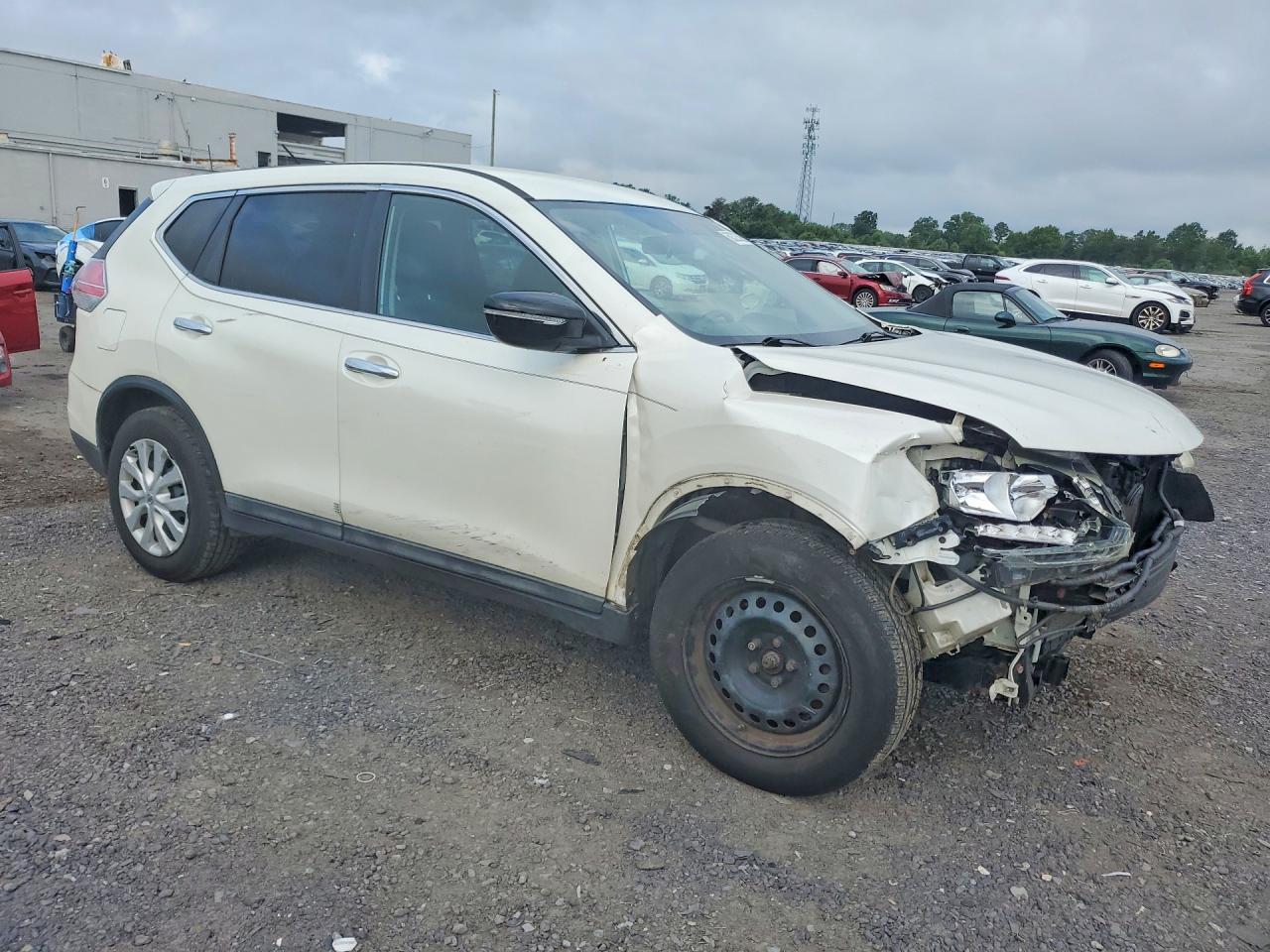 2015 Nissan Rogue S Белый vin: 5N1AT2MK4FC782857