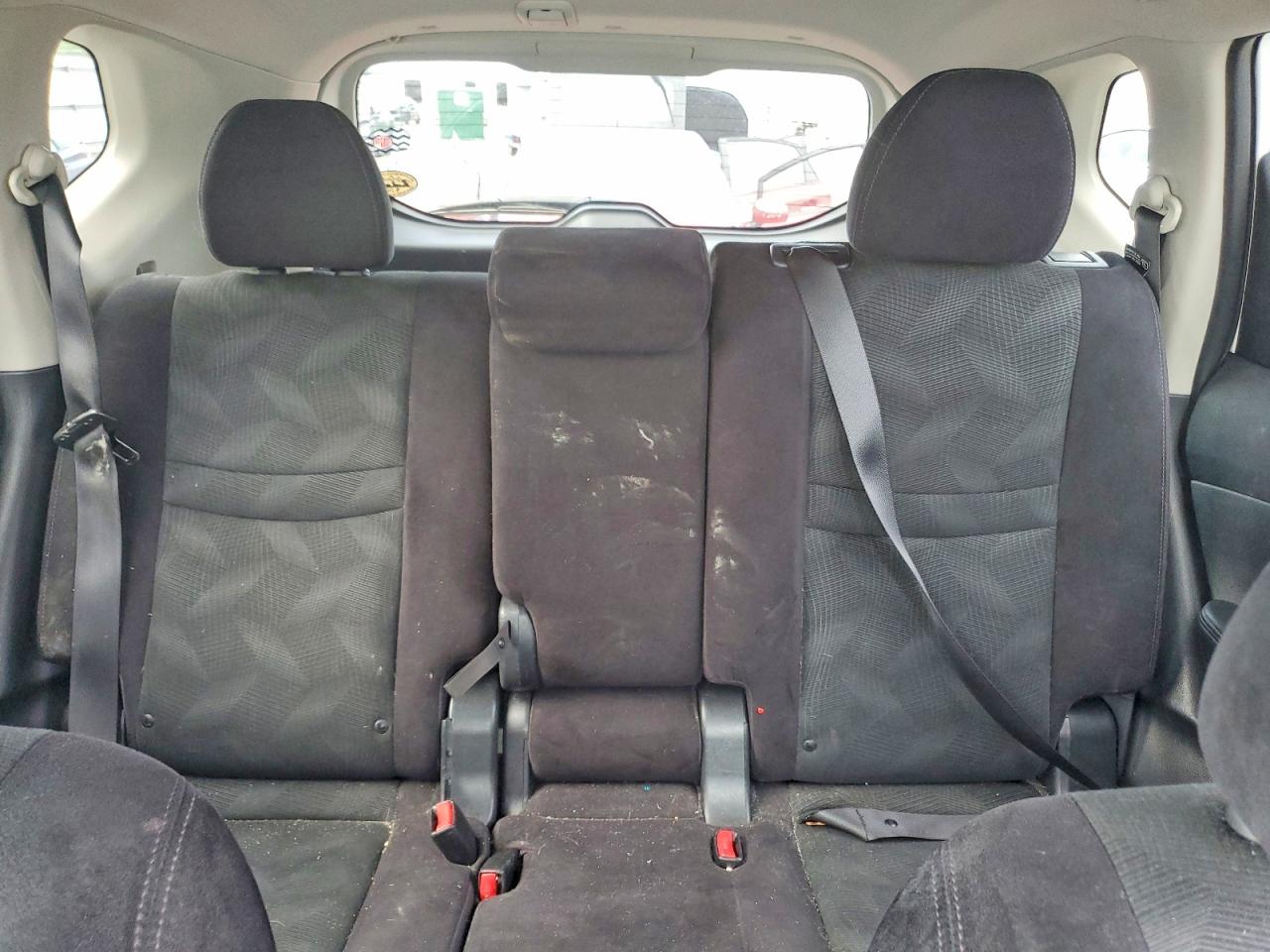 2015 Nissan Rogue S Белый vin: 5N1AT2MK4FC782857