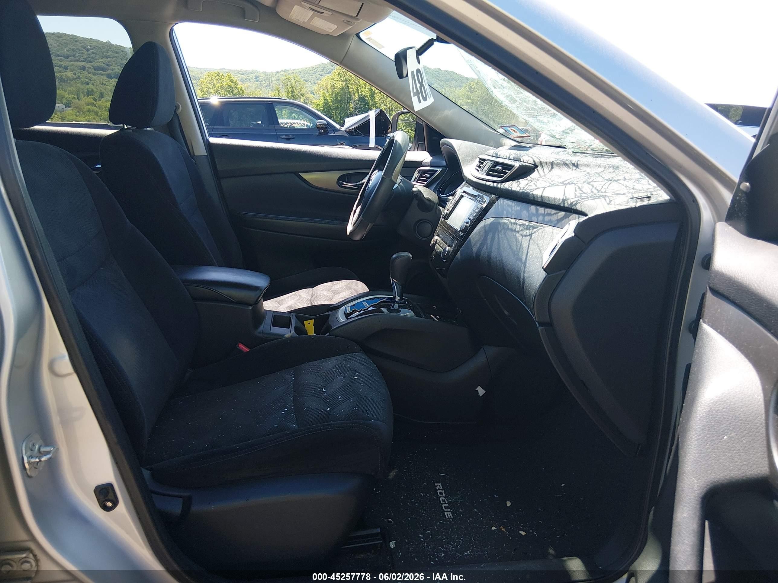 2014 Nissan Rogue Sv Silver vin: 5N1AT2MK5EC763877