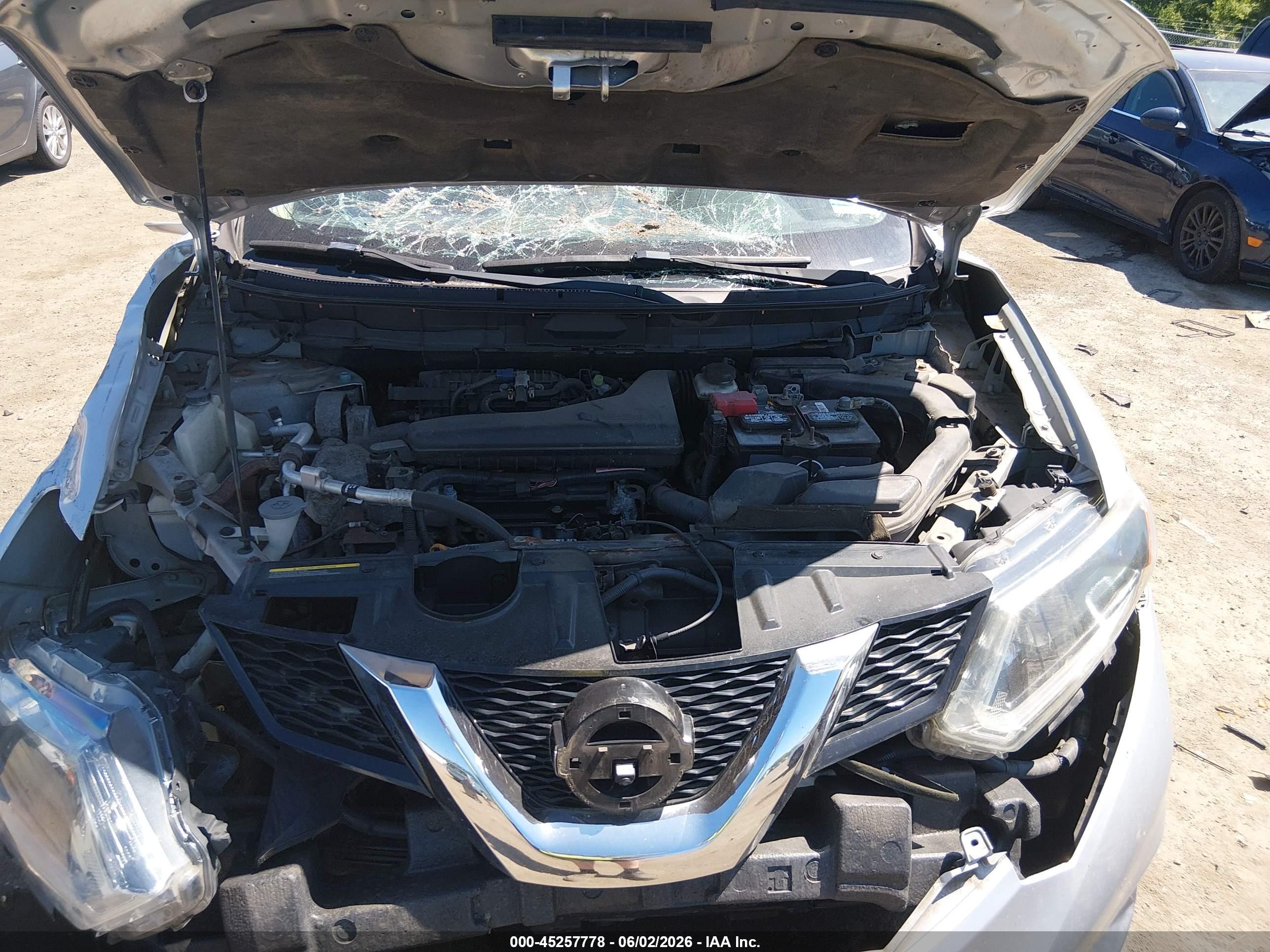 2014 Nissan Rogue Sv Silver vin: 5N1AT2MK5EC763877