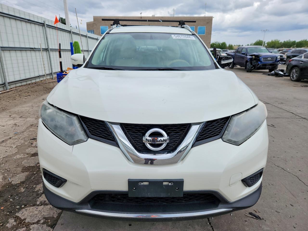 2015 Nissan Rogue Sv Белый vin: 5N1AT2MK6FC778146