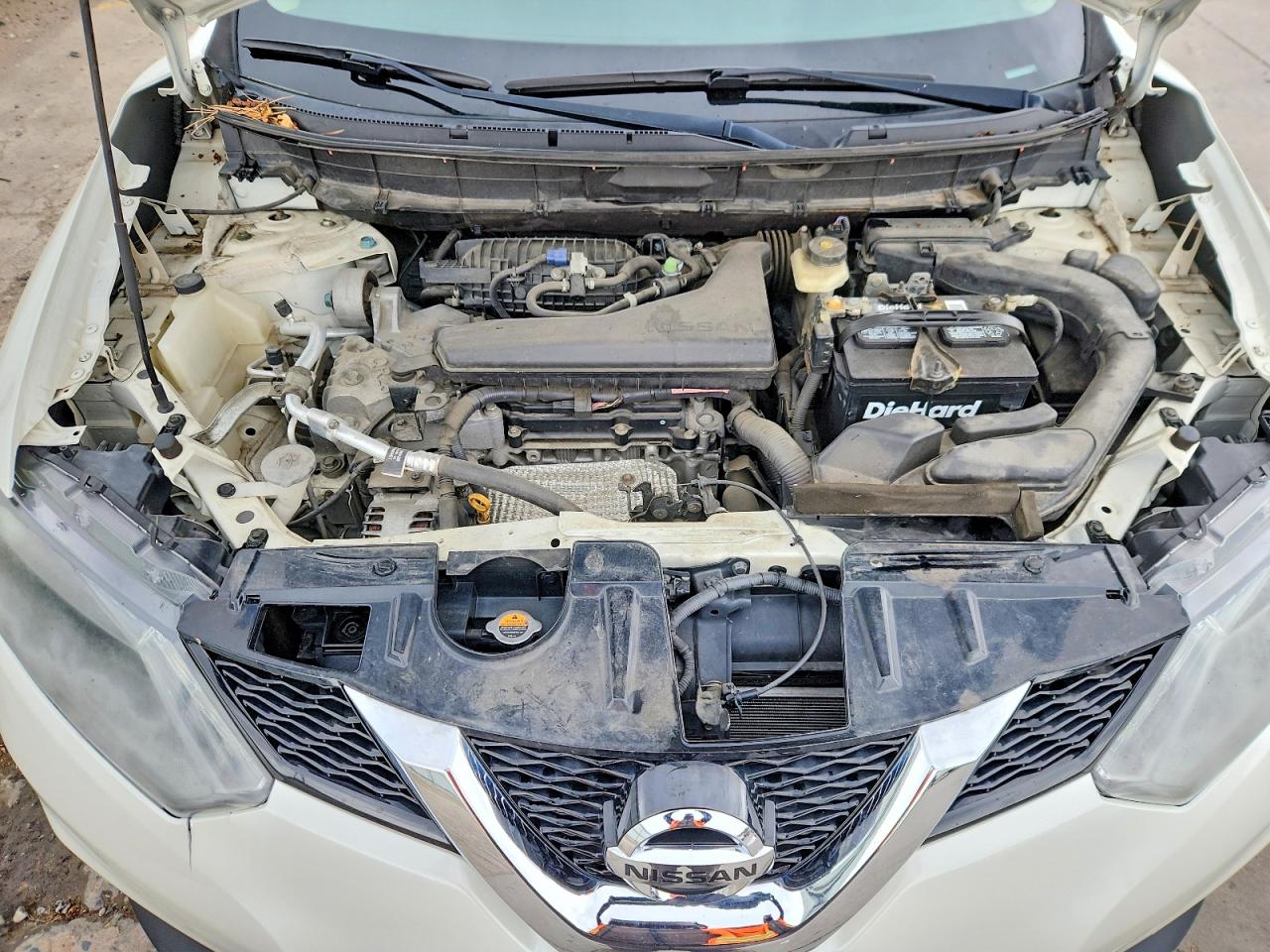2015 Nissan Rogue Sv Белый vin: 5N1AT2MK6FC778146