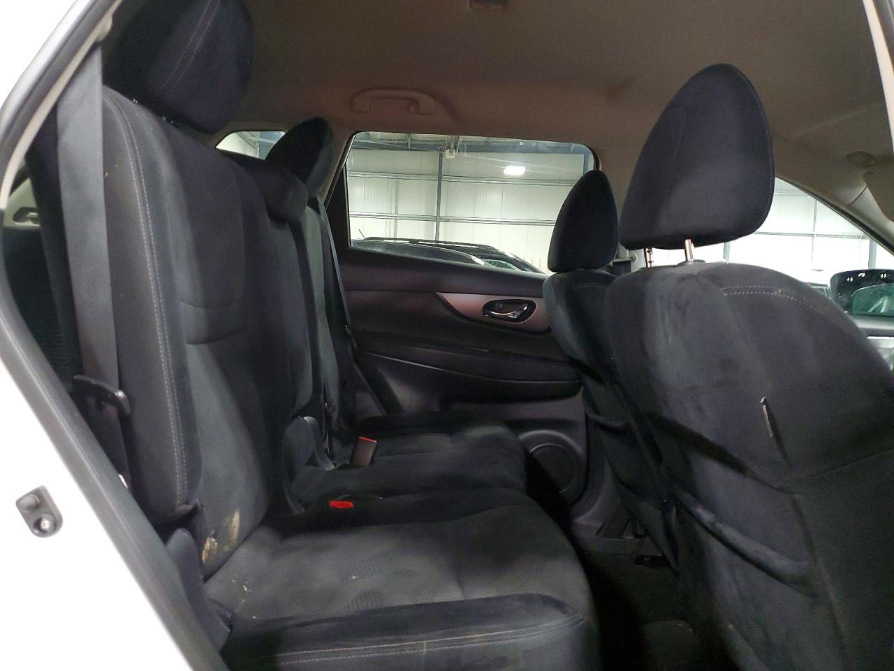 2015 Nissan Rogue Sv White vin: 5N1AT2MK6FC820380