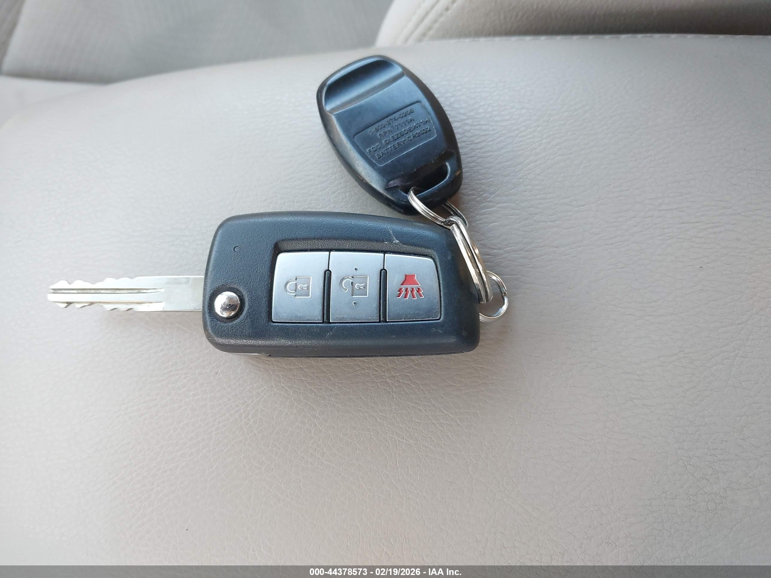 2014 Nissan Rogue S White vin: 5N1AT2MK7EC794693