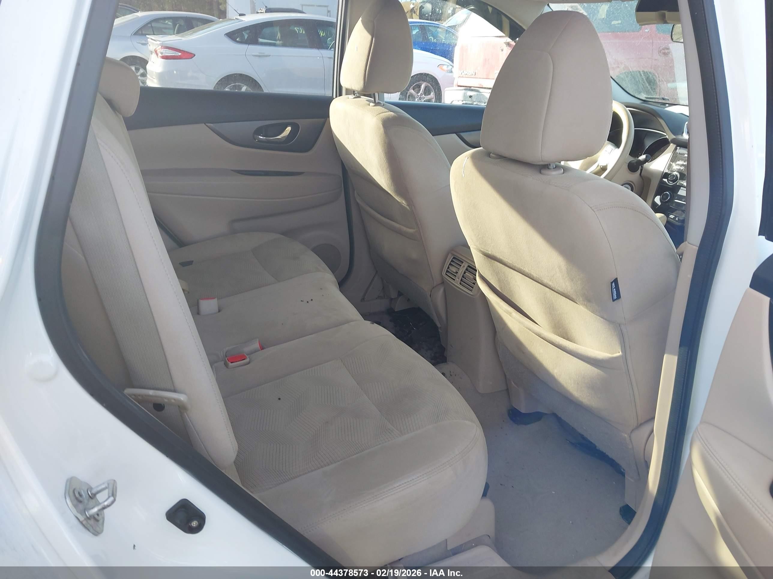 2014 Nissan Rogue S White vin: 5N1AT2MK7EC794693