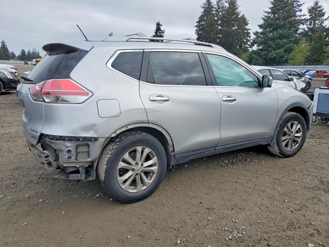 2014 Nissan Rogue Sv Silver vin: 5N1AT2MK7EC861373