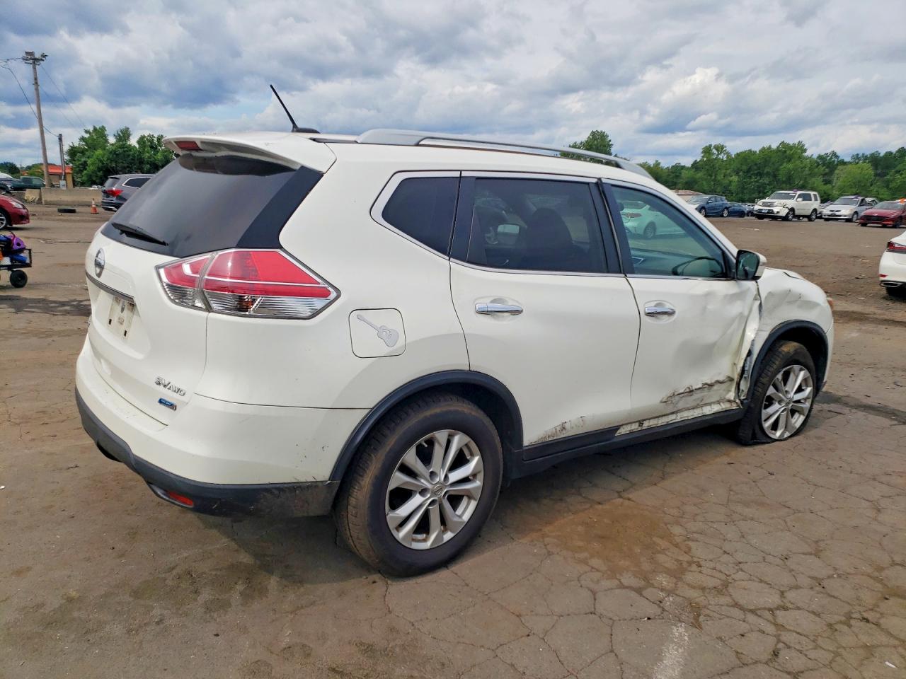 2014 Nissan Rogue Sv White vin: 5N1AT2MK8EC752341