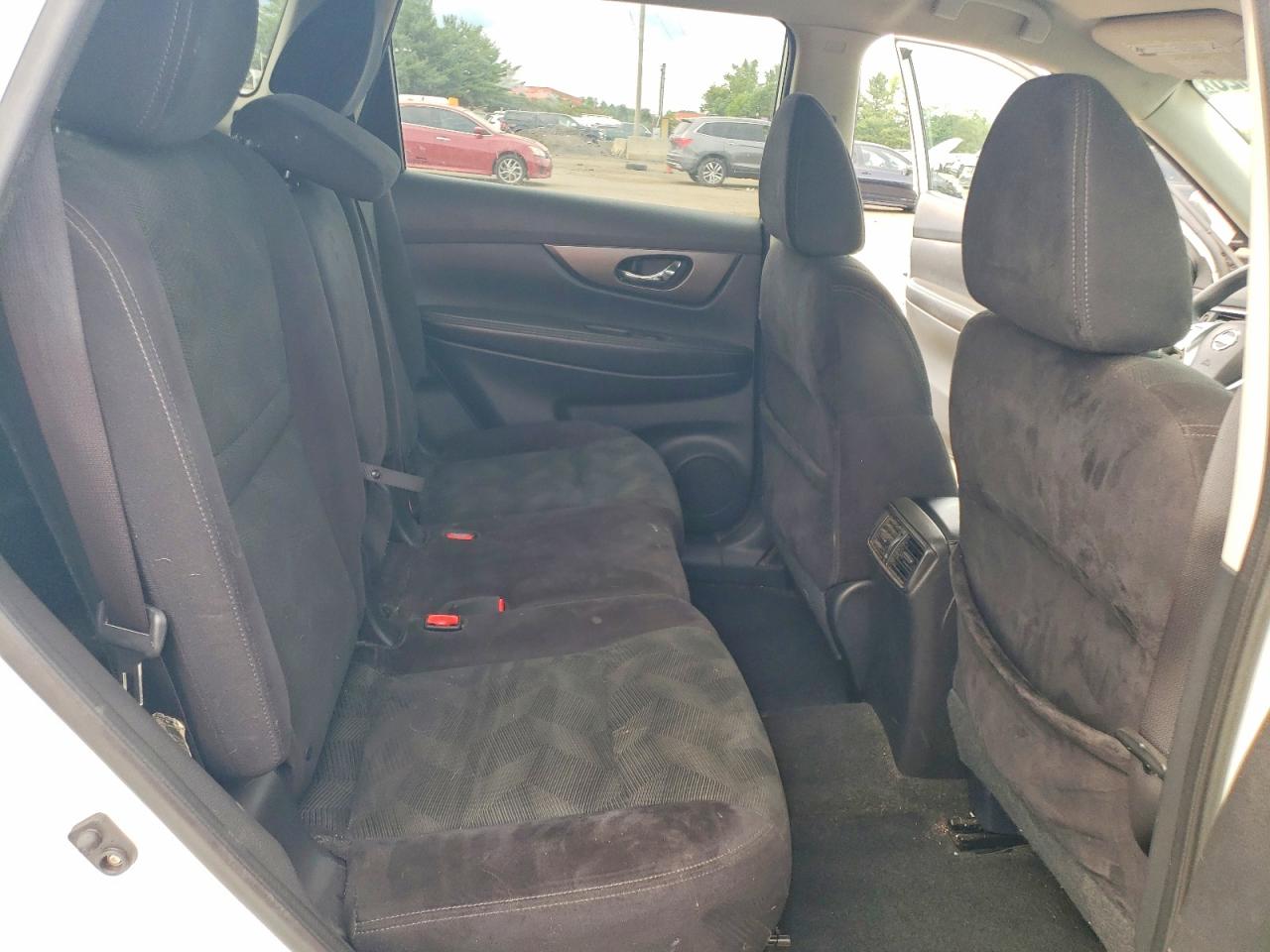 2014 Nissan Rogue Sv White vin: 5N1AT2MK8EC752341