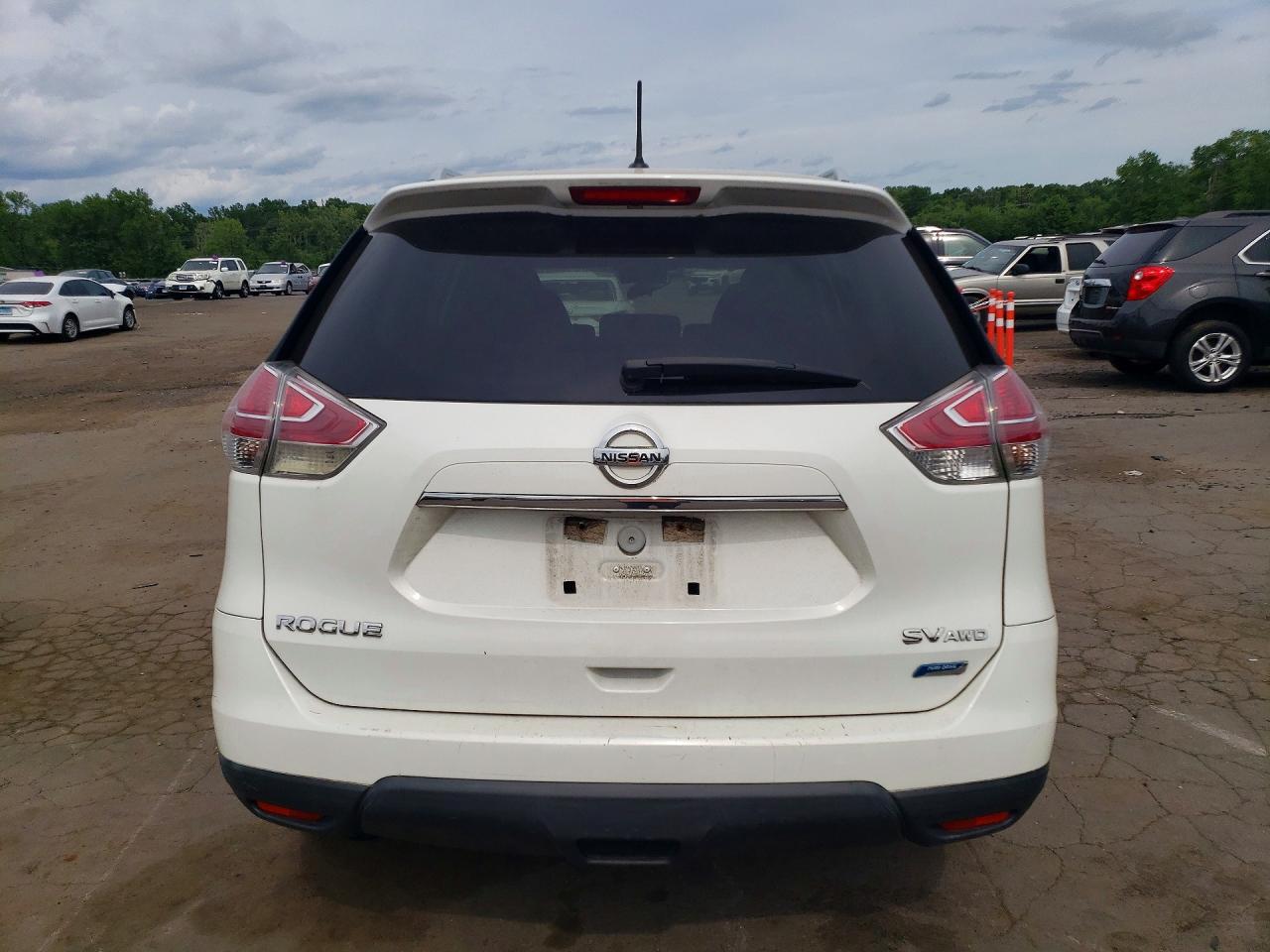 2014 Nissan Rogue Sv White vin: 5N1AT2MK8EC752341