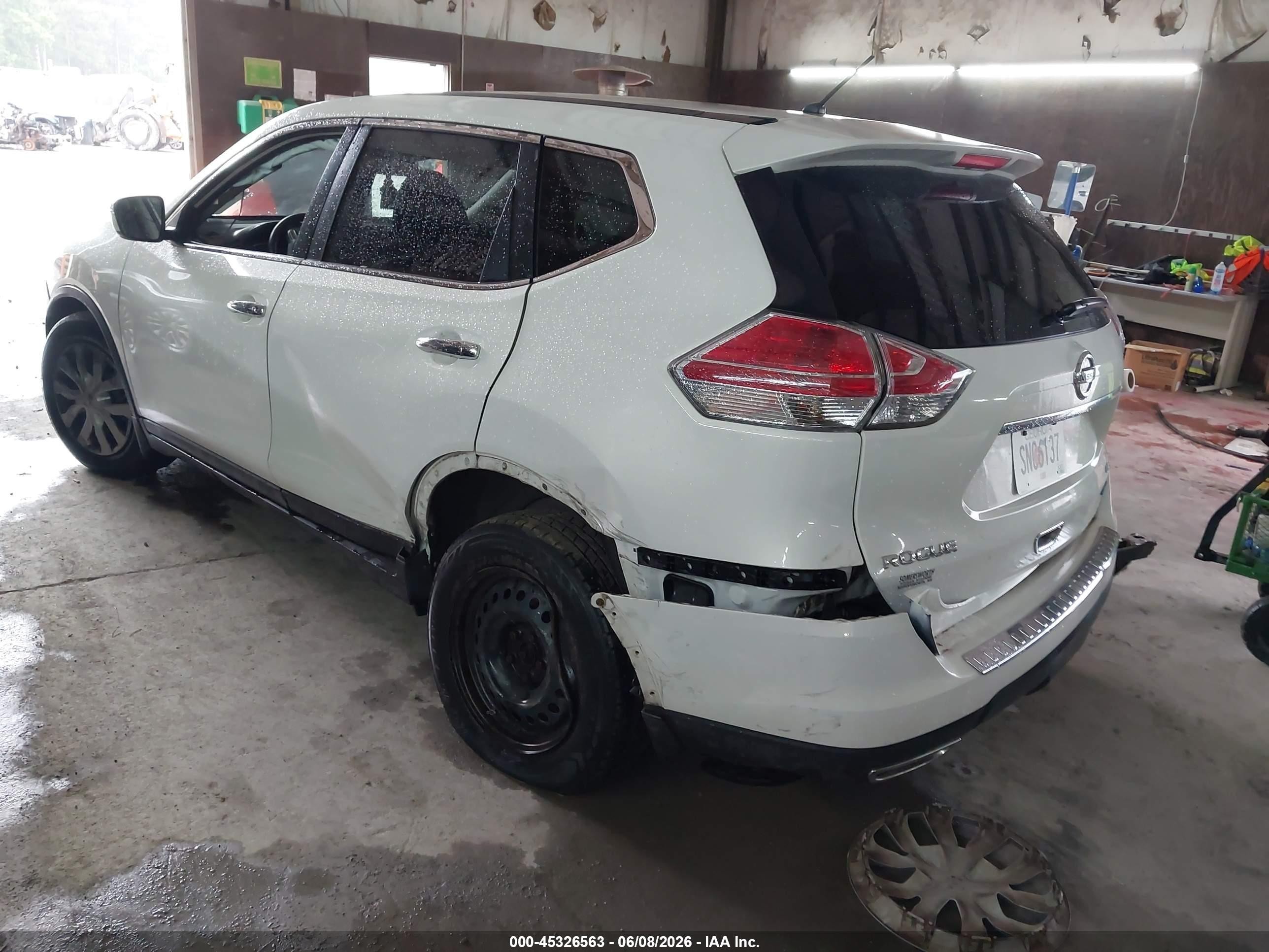 2014 Nissan Rogue S White vin: 5N1AT2MK8EC823408