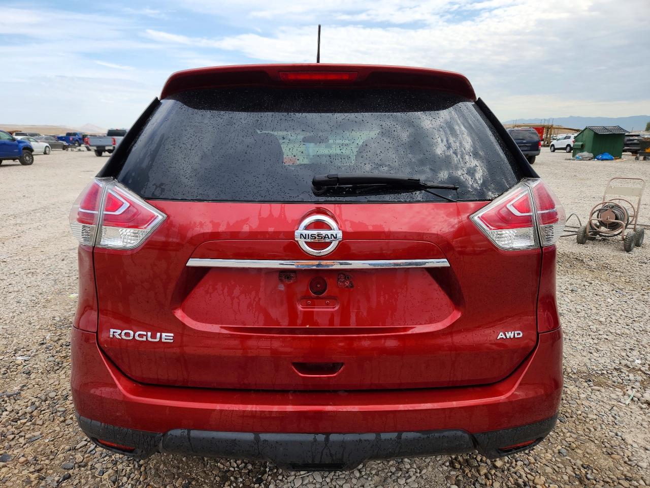 2015 Nissan Rogue S Burgundy vin: 5N1AT2MK8FC801541