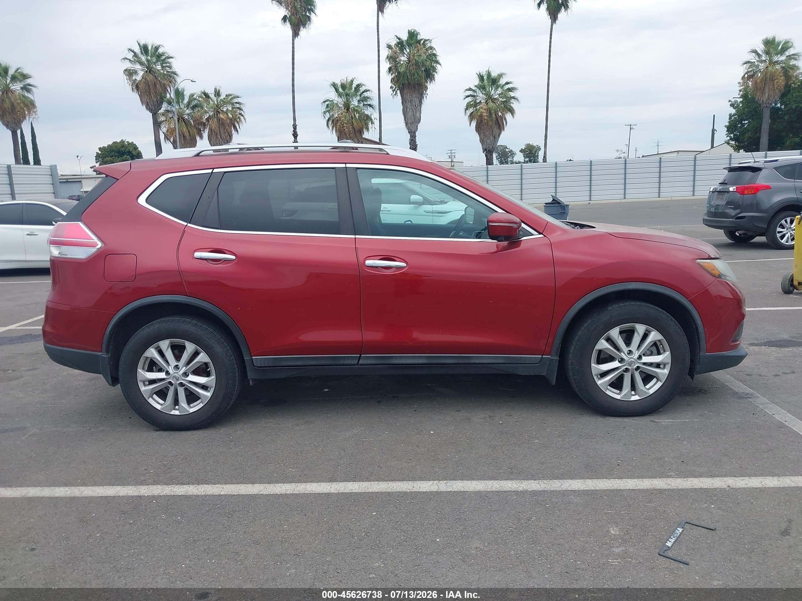 2015 Nissan Rogue Sv Red vin: 5N1AT2MK8FC897316