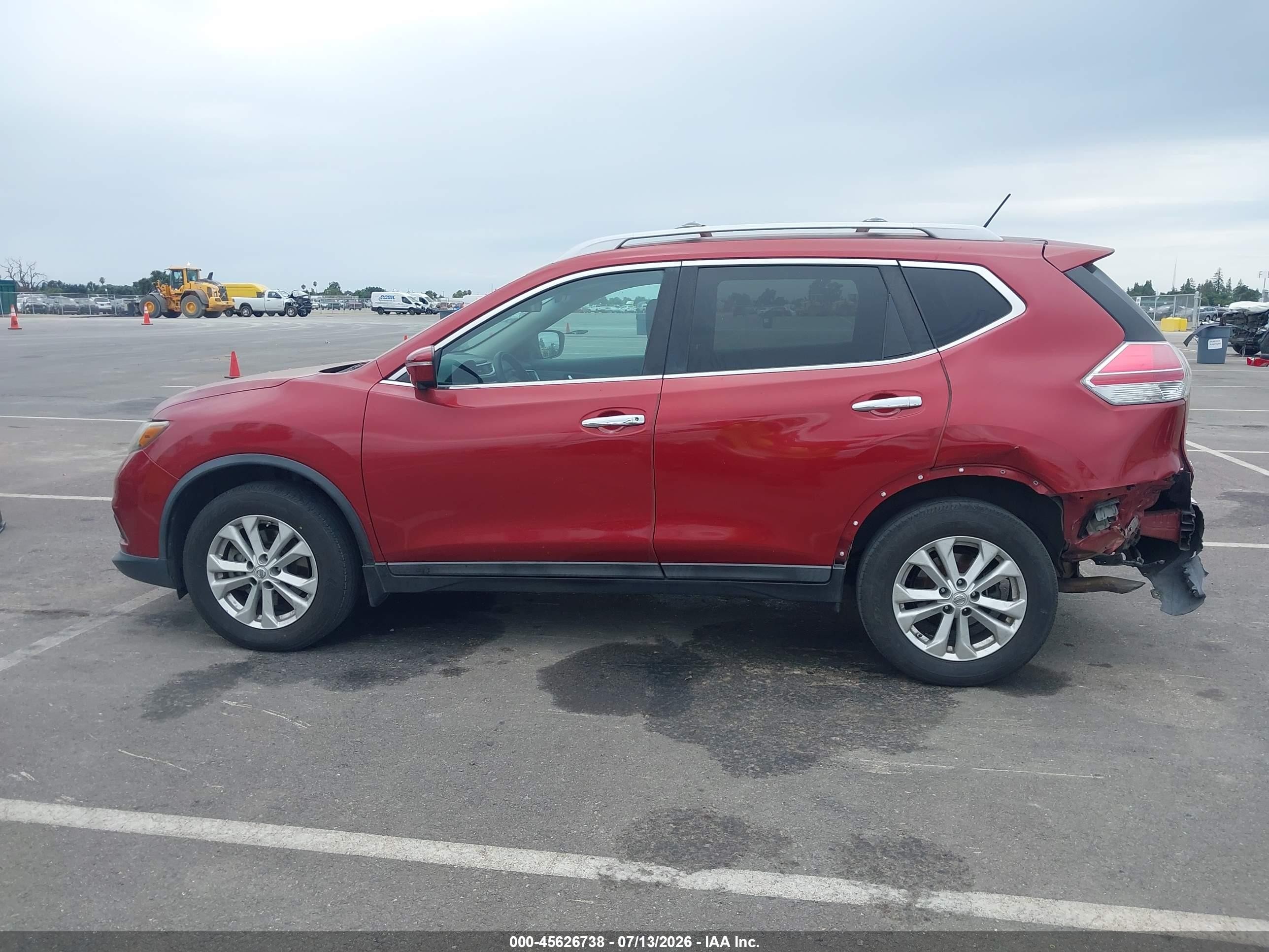 2015 Nissan Rogue Sv Red vin: 5N1AT2MK8FC897316