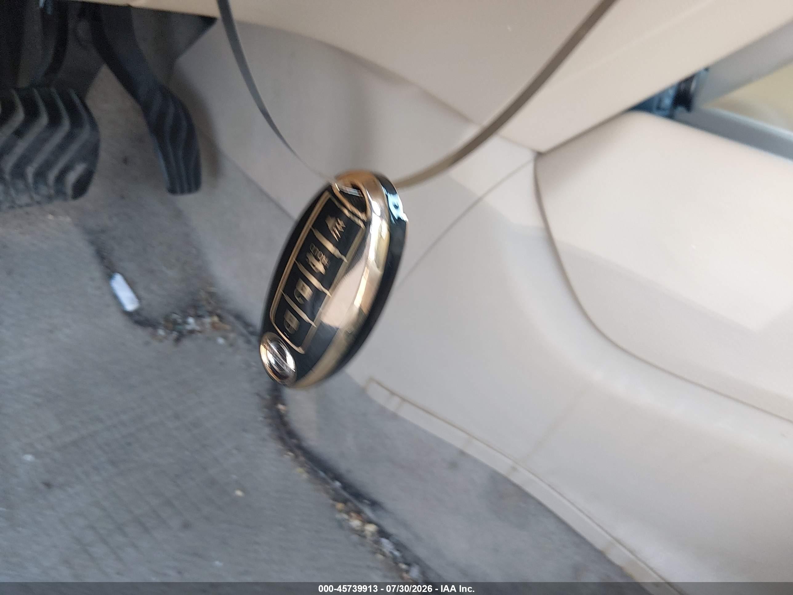 2014 Nissan Rogue Sv Белый vin: 5N1AT2MK9EC809534