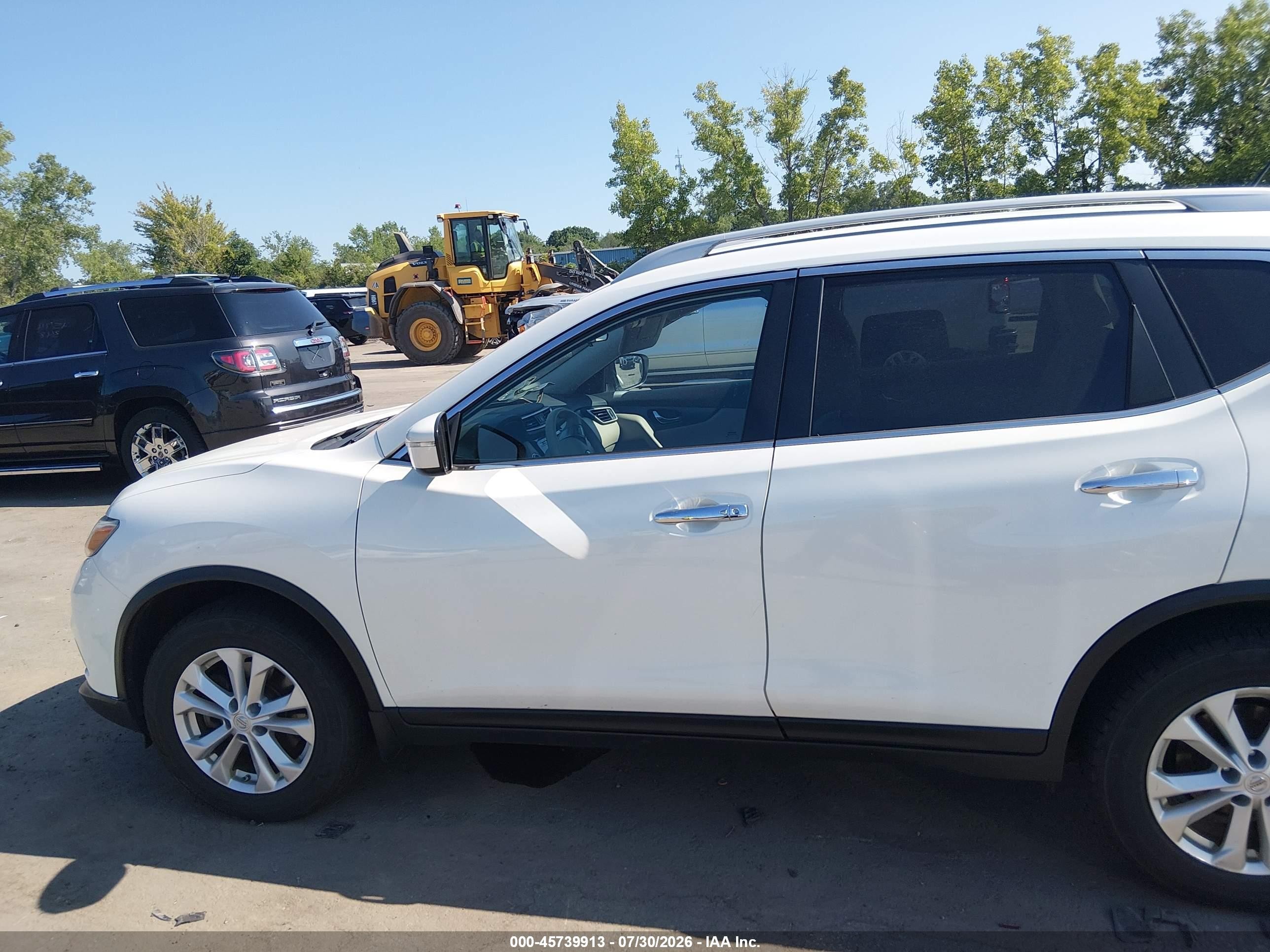 2014 Nissan Rogue Sv Белый vin: 5N1AT2MK9EC809534