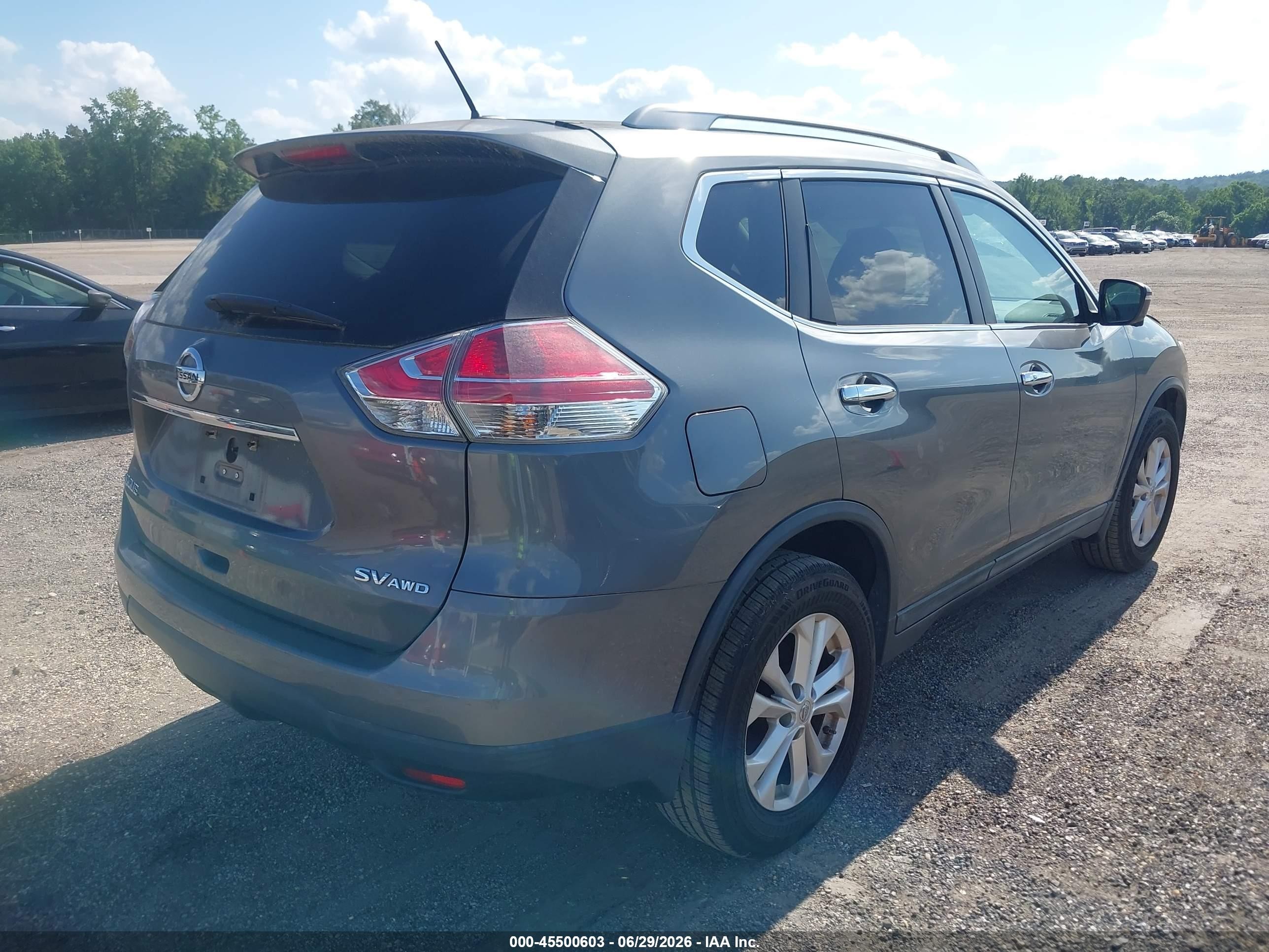 2015 Nissan Rogue Sv Серый vin: 5N1AT2MKXFC865502