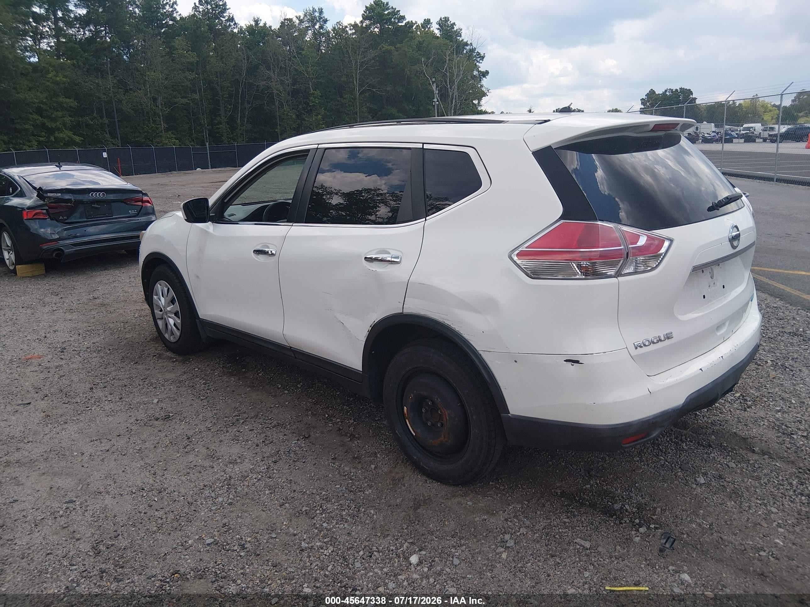 2014 Nissan Rogue S White vin: 5N1AT2ML0EC821452