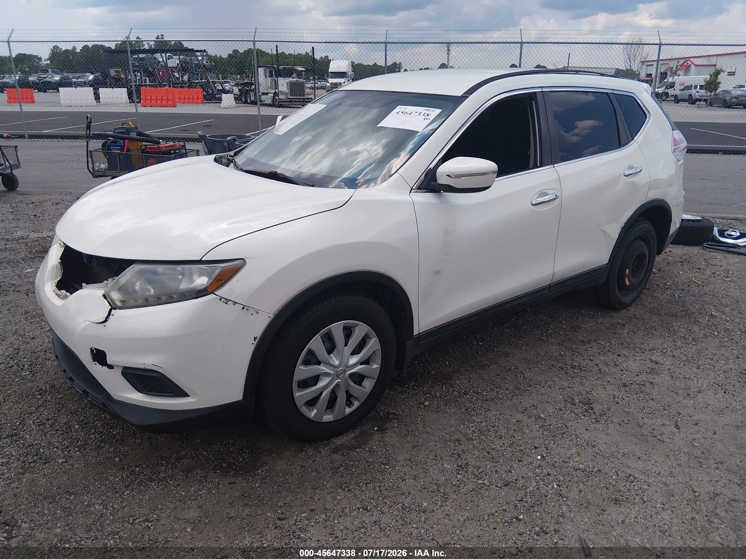 2014 Nissan Rogue S White vin: 5N1AT2ML0EC821452