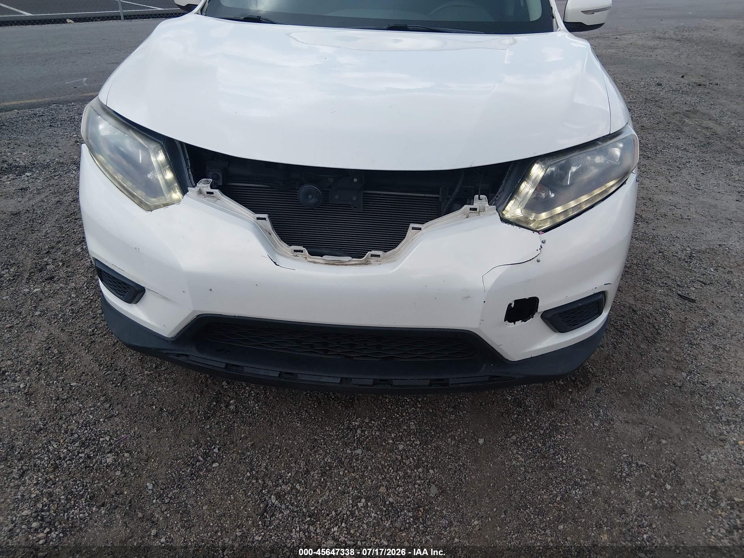 2014 Nissan Rogue S White vin: 5N1AT2ML0EC821452