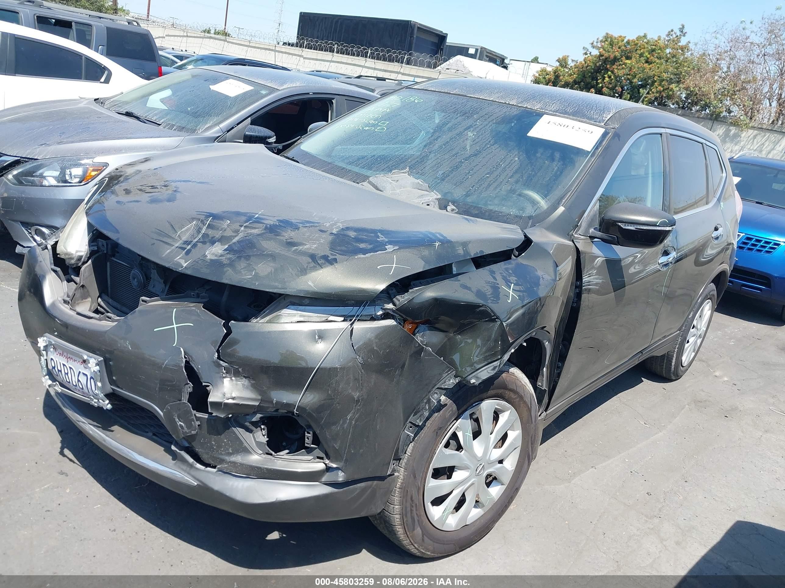 2015 Nissan Rogue S Green vin: 5N1AT2ML0FC849186
