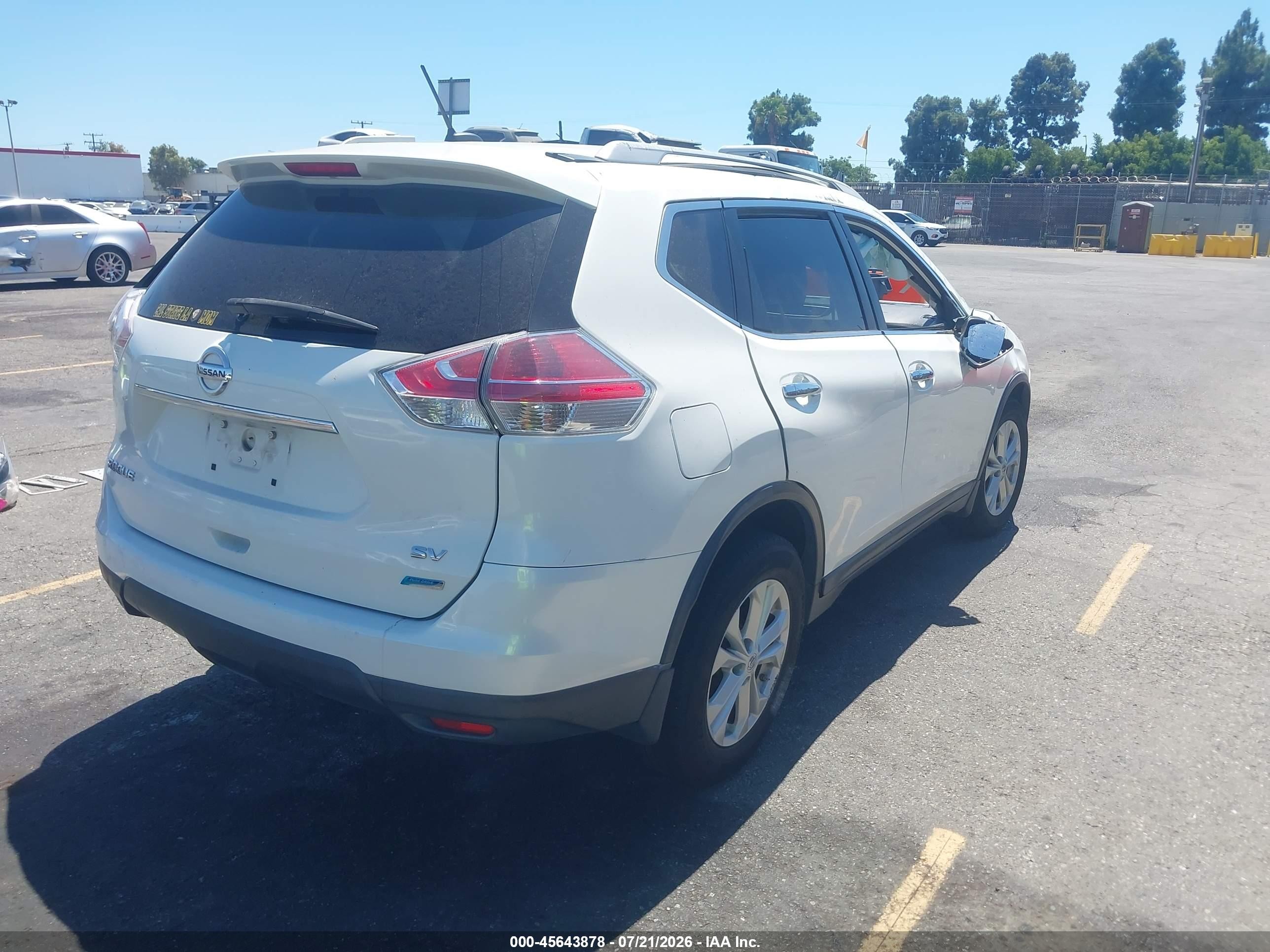 2014 Nissan Rogue Sv White vin: 5N1AT2ML1EC776778