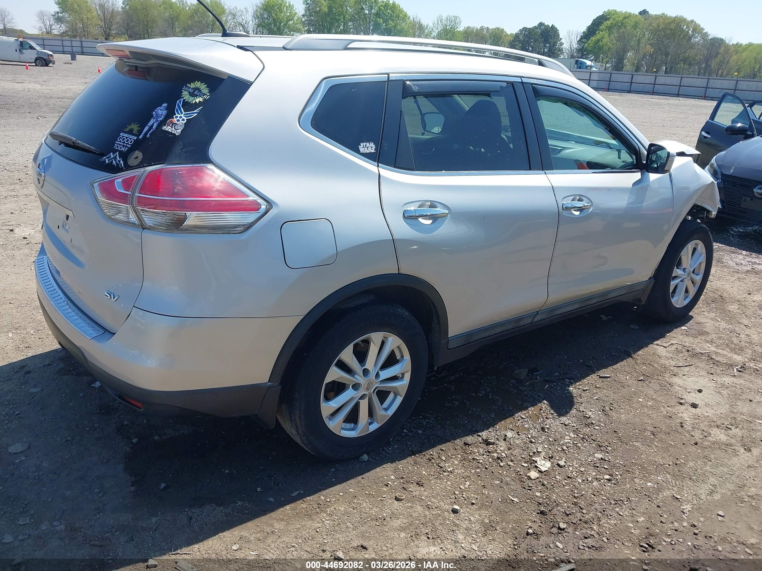 2015 Nissan Rogue Sv Silver vin: 5N1AT2ML1FC793579