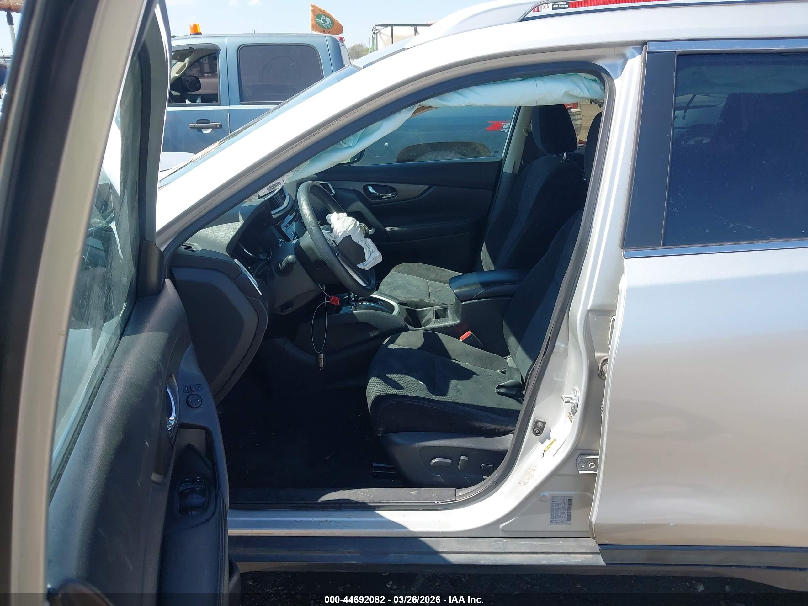 2015 Nissan Rogue Sv Silver vin: 5N1AT2ML1FC793579