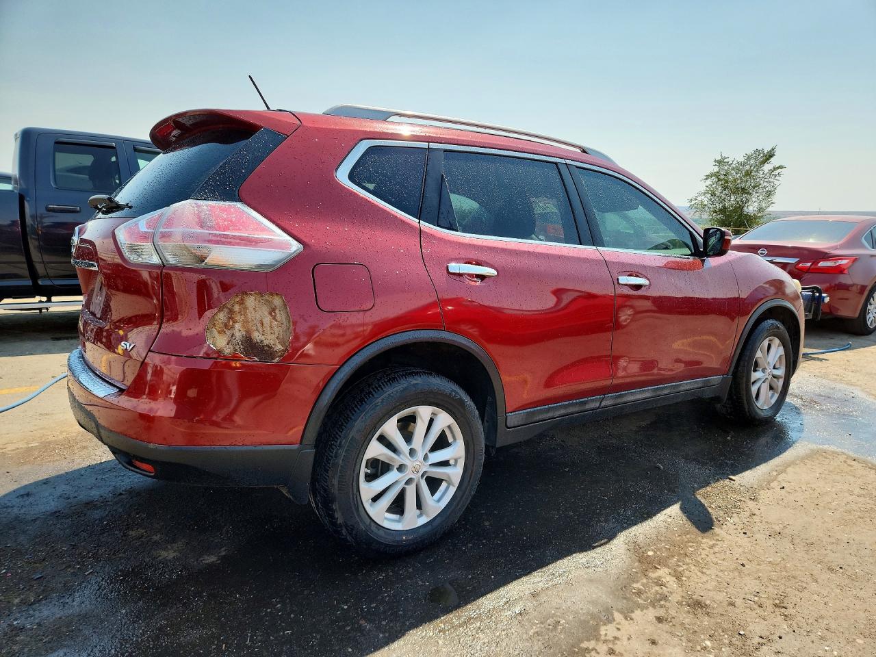2015 Nissan Rogue Sv Red vin: 5N1AT2ML2FC775253