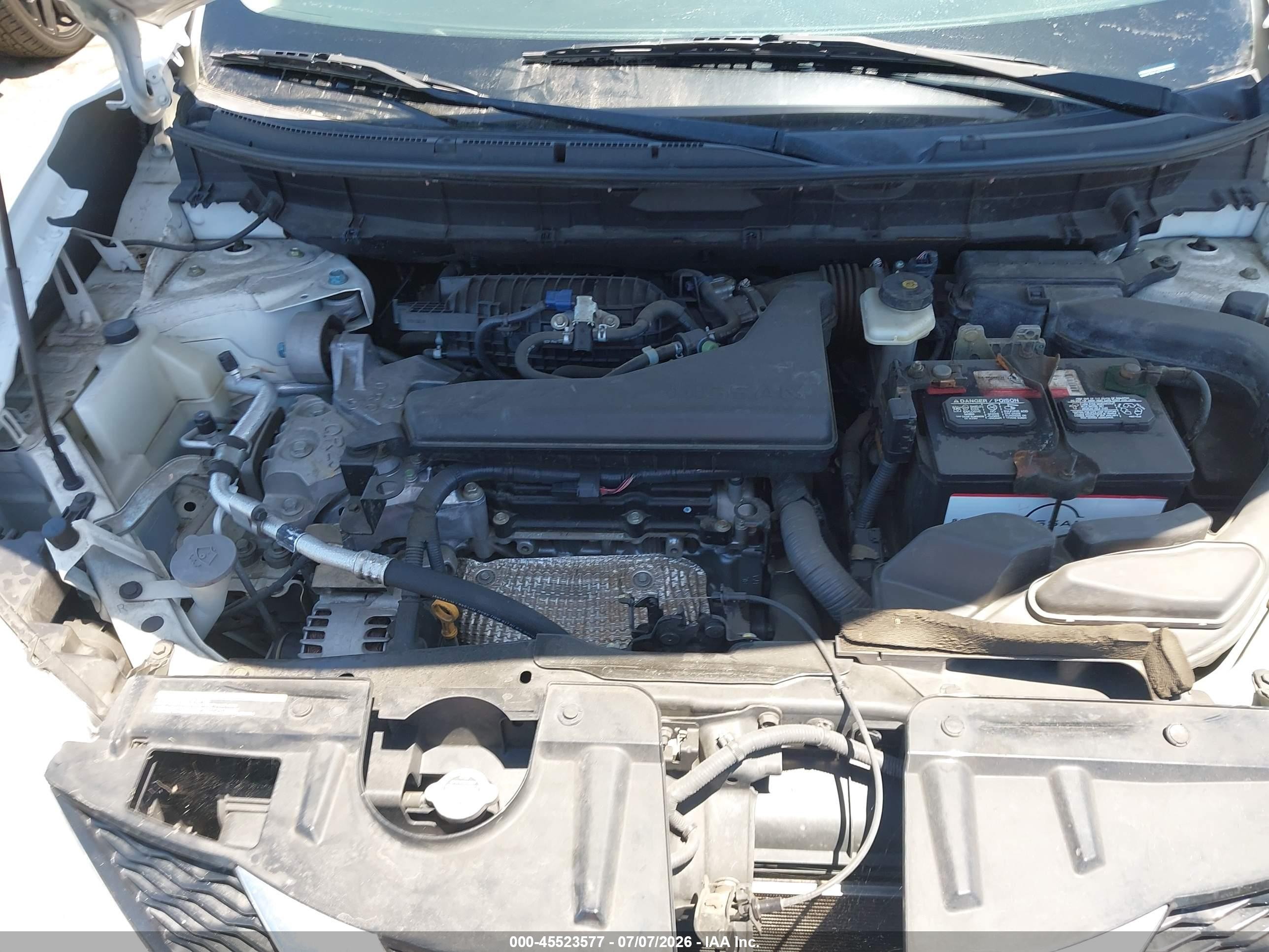 2015 Nissan Rogue S White vin: 5N1AT2ML2FC852008