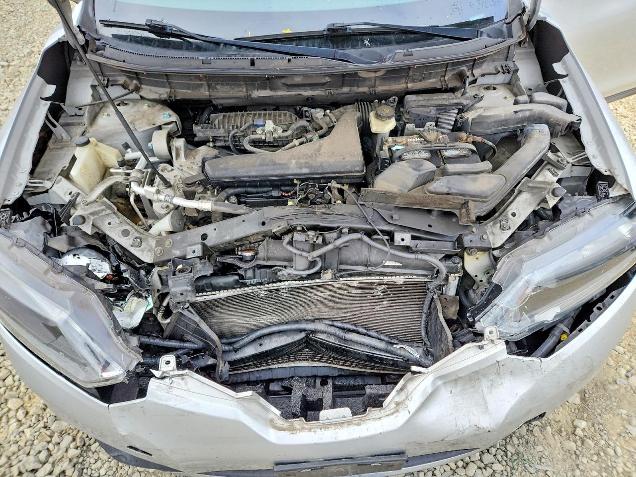 2015 Nissan Rogue S Silver vin: 5N1AT2ML2FC869343