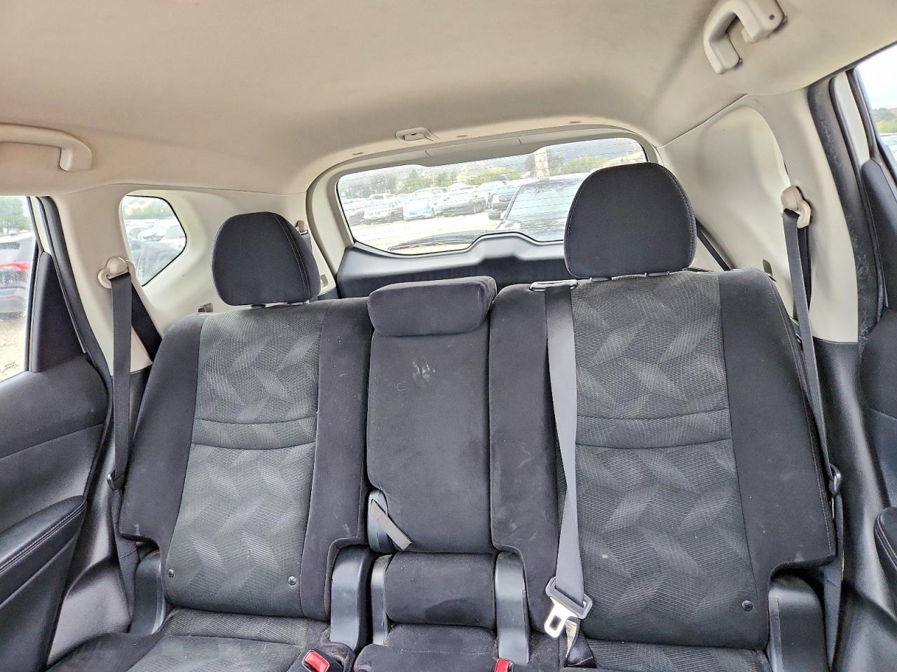 2015 Nissan Rogue S Silver vin: 5N1AT2ML2FC869343