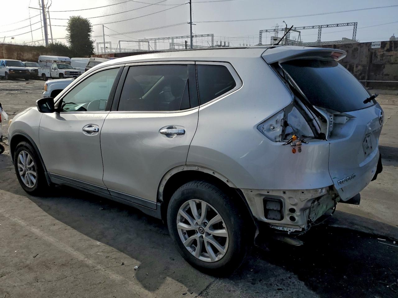 2014 Nissan Rogue S Silver vin: 5N1AT2ML4EC798659