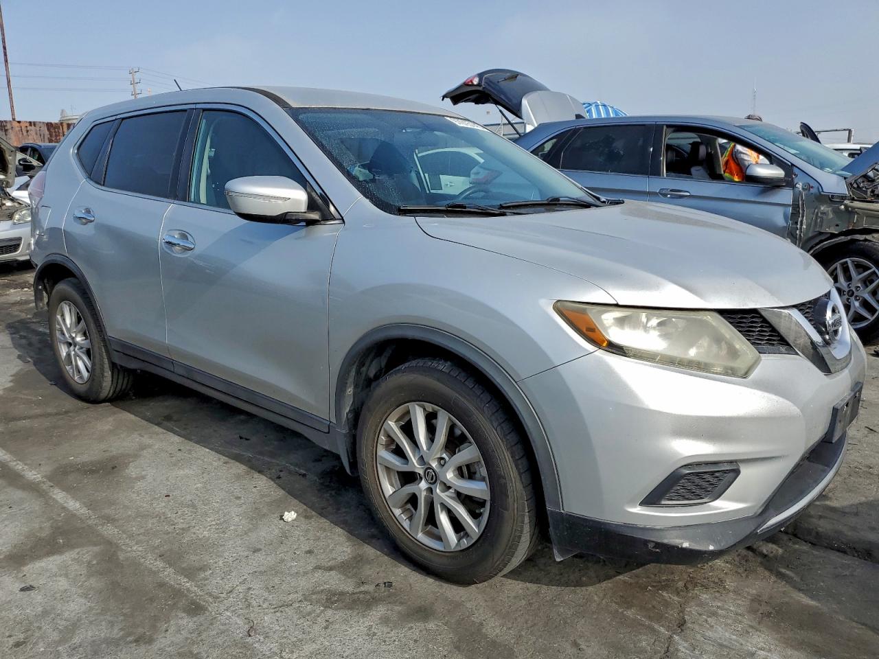 2014 Nissan Rogue S Silver vin: 5N1AT2ML4EC798659